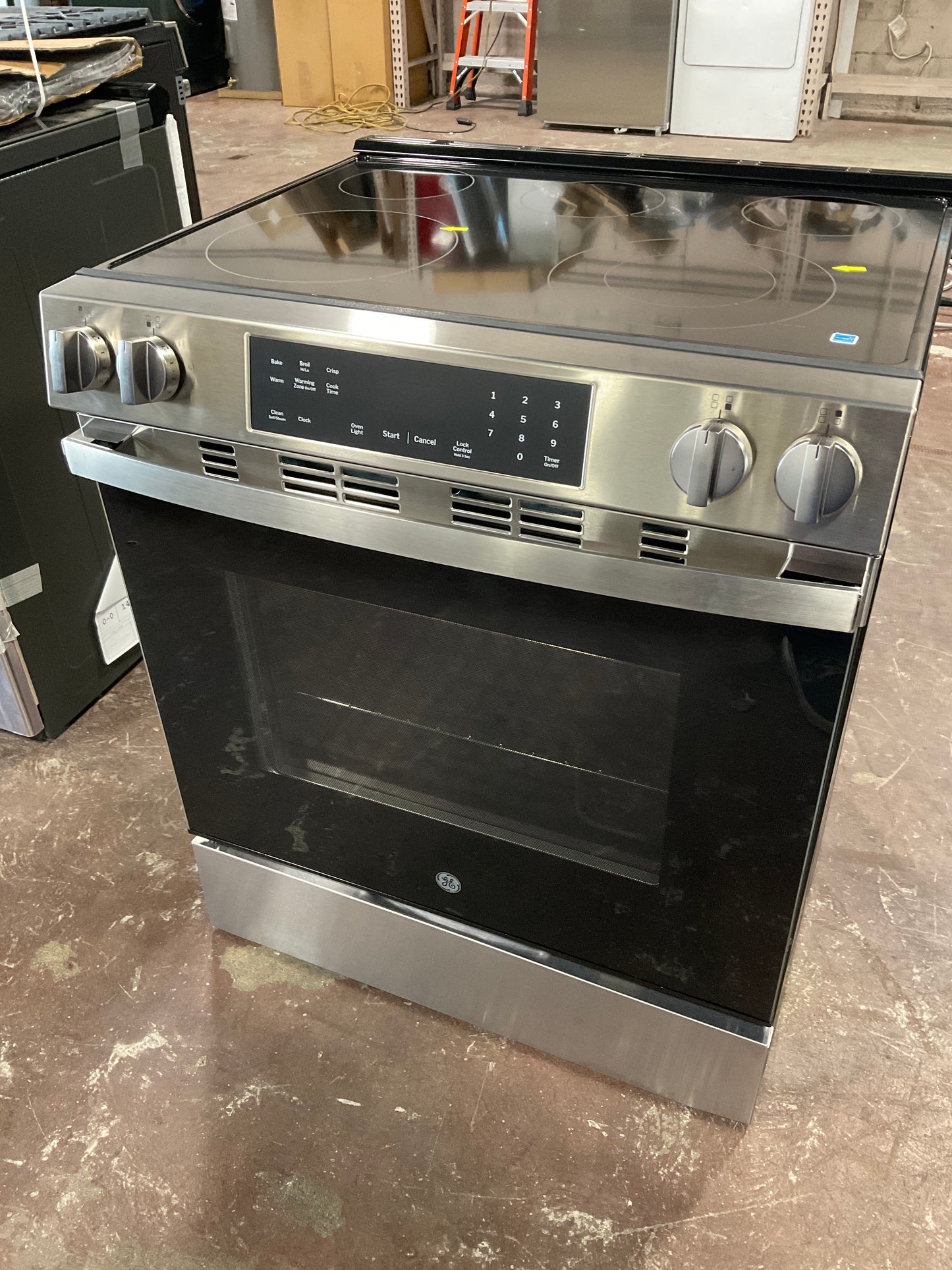 Front view, oven-door closed