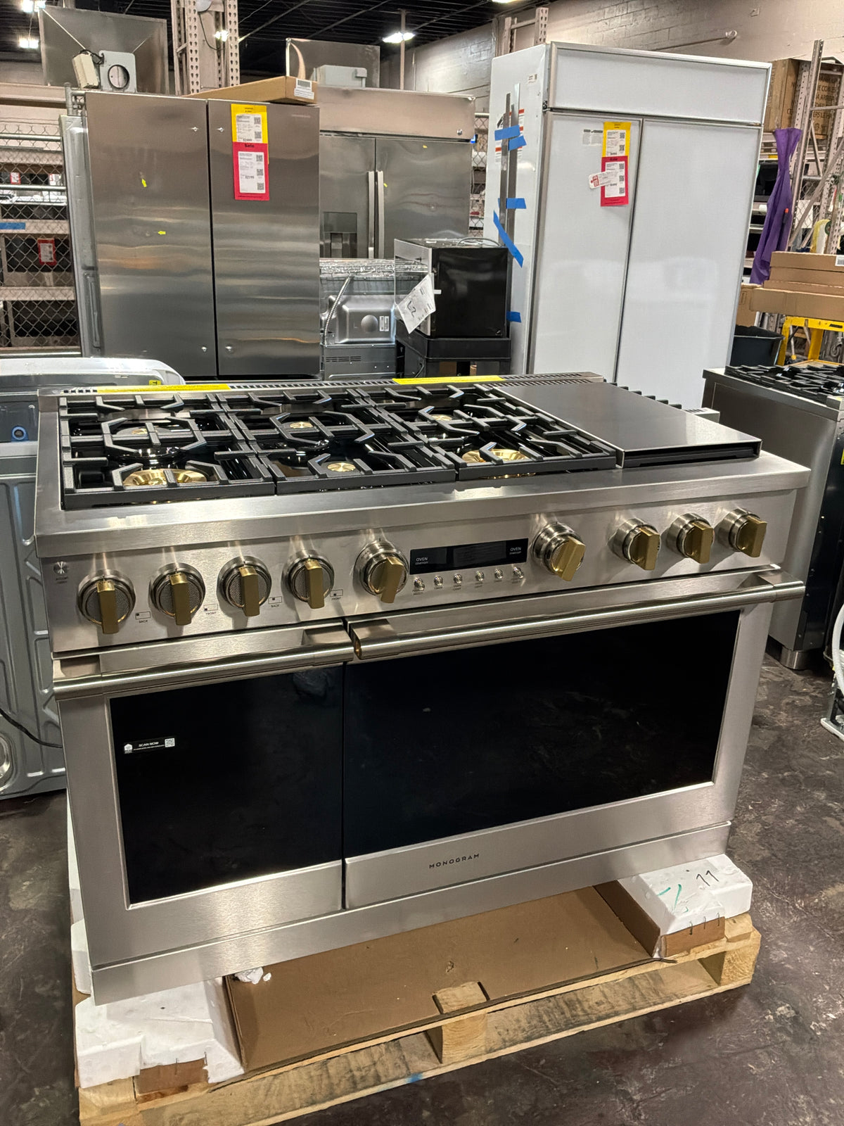 Front view, oven-door closed