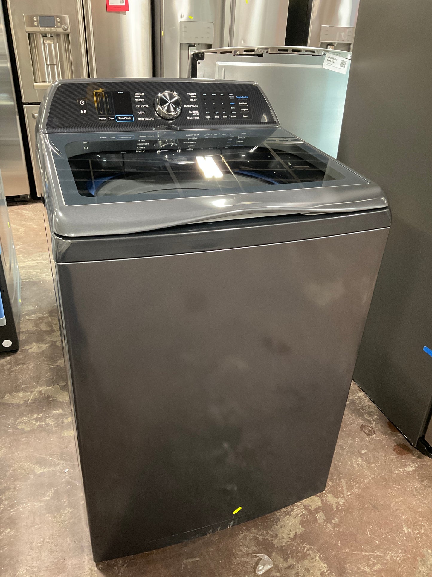 Front view, door closed