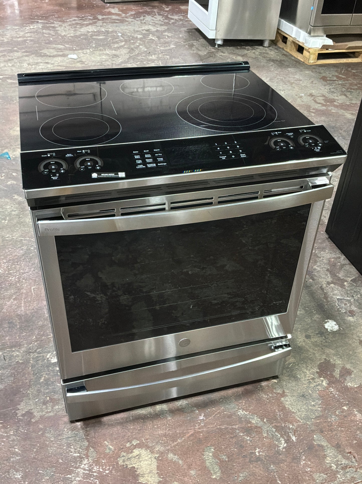 Front view, oven-door closed