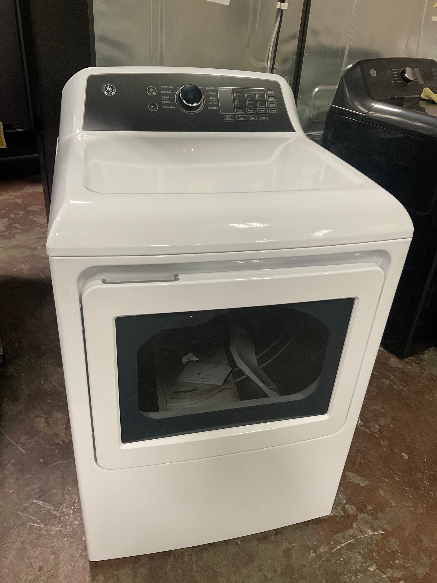 Front view, door closed