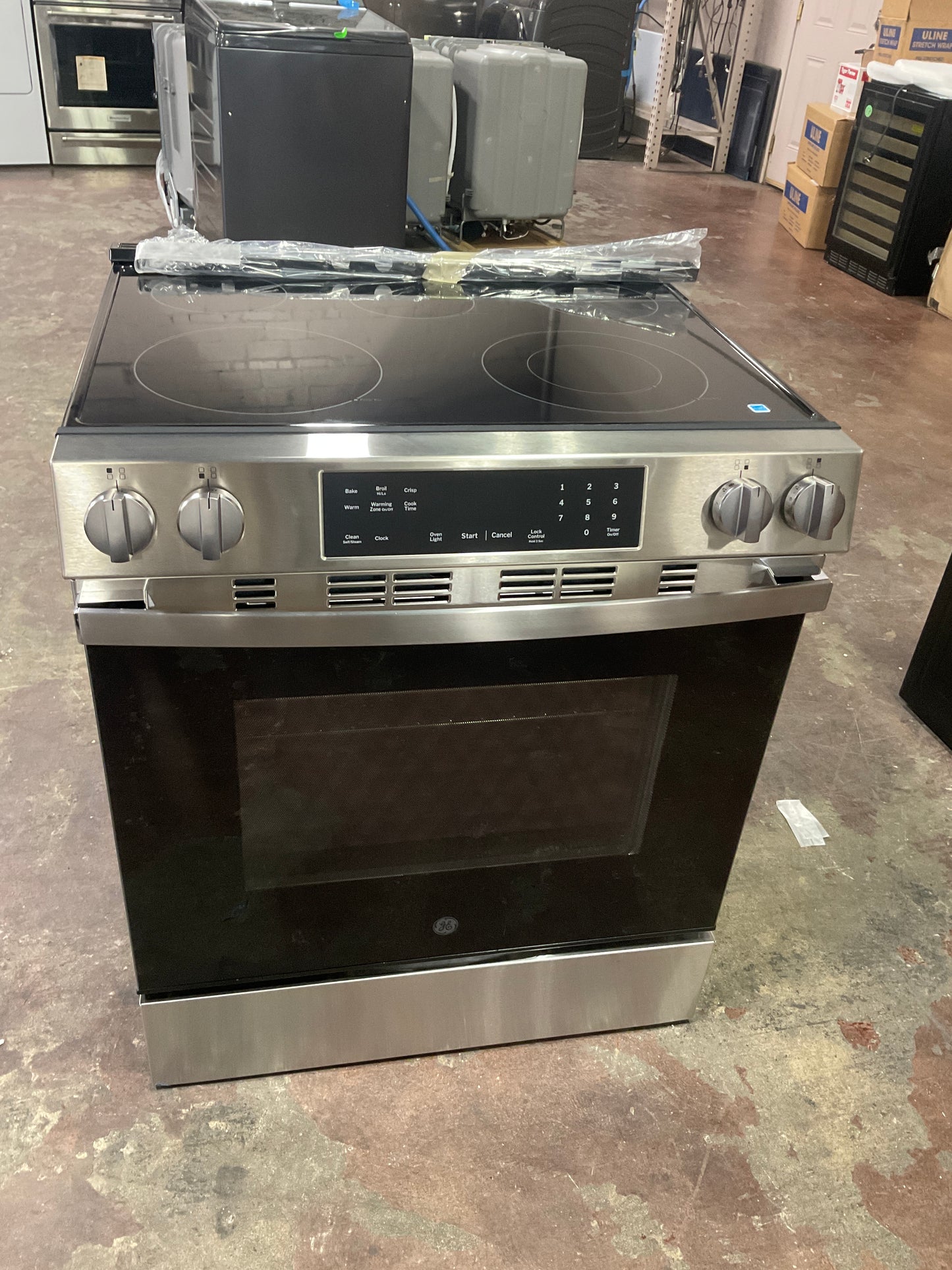 Front view, oven-door closed