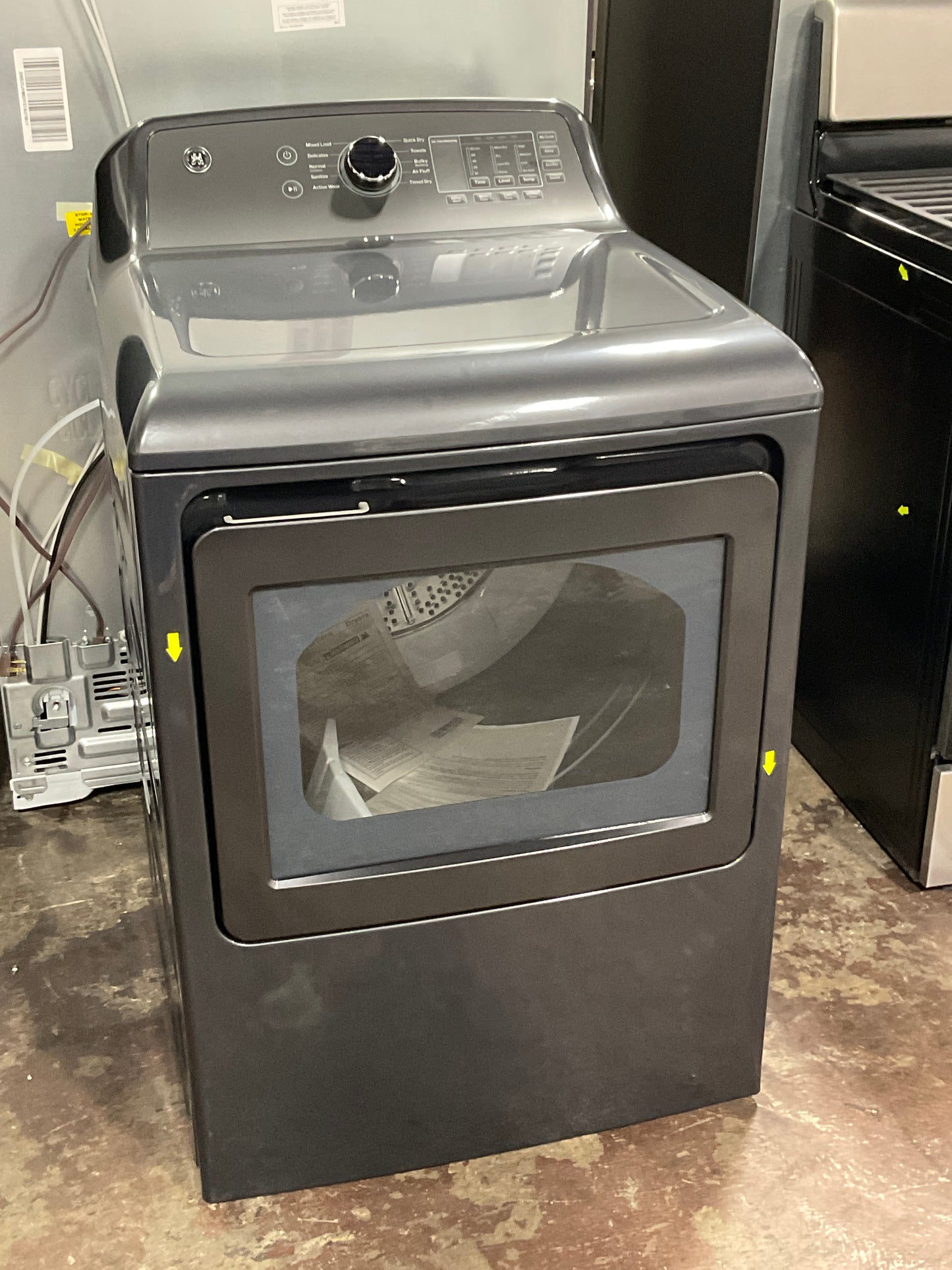 Front view, door closed