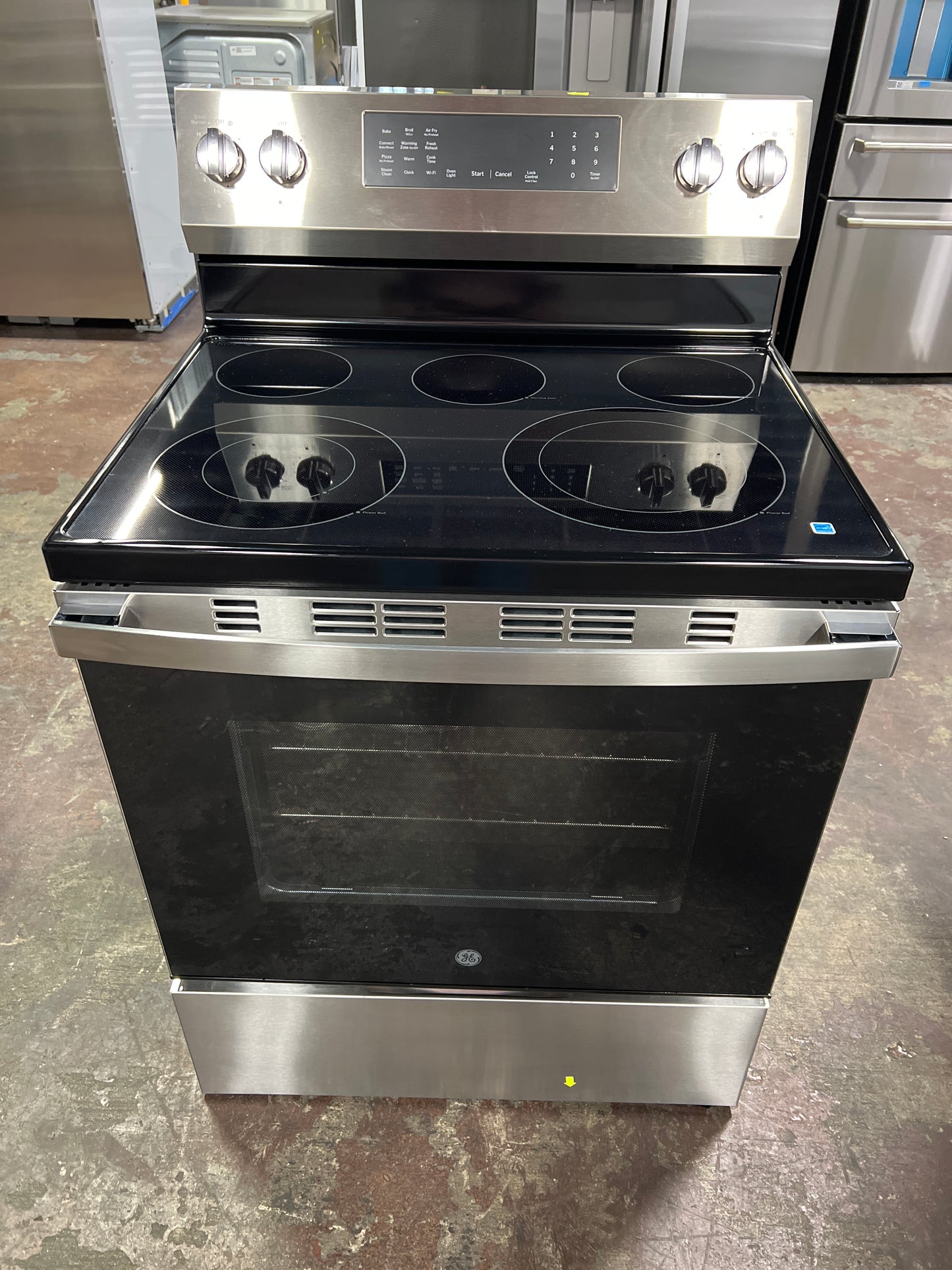 Front view, oven-door closed