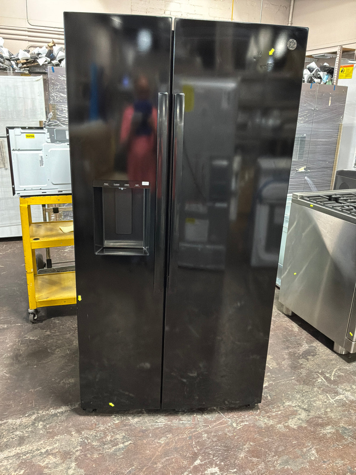 Front view, door closed