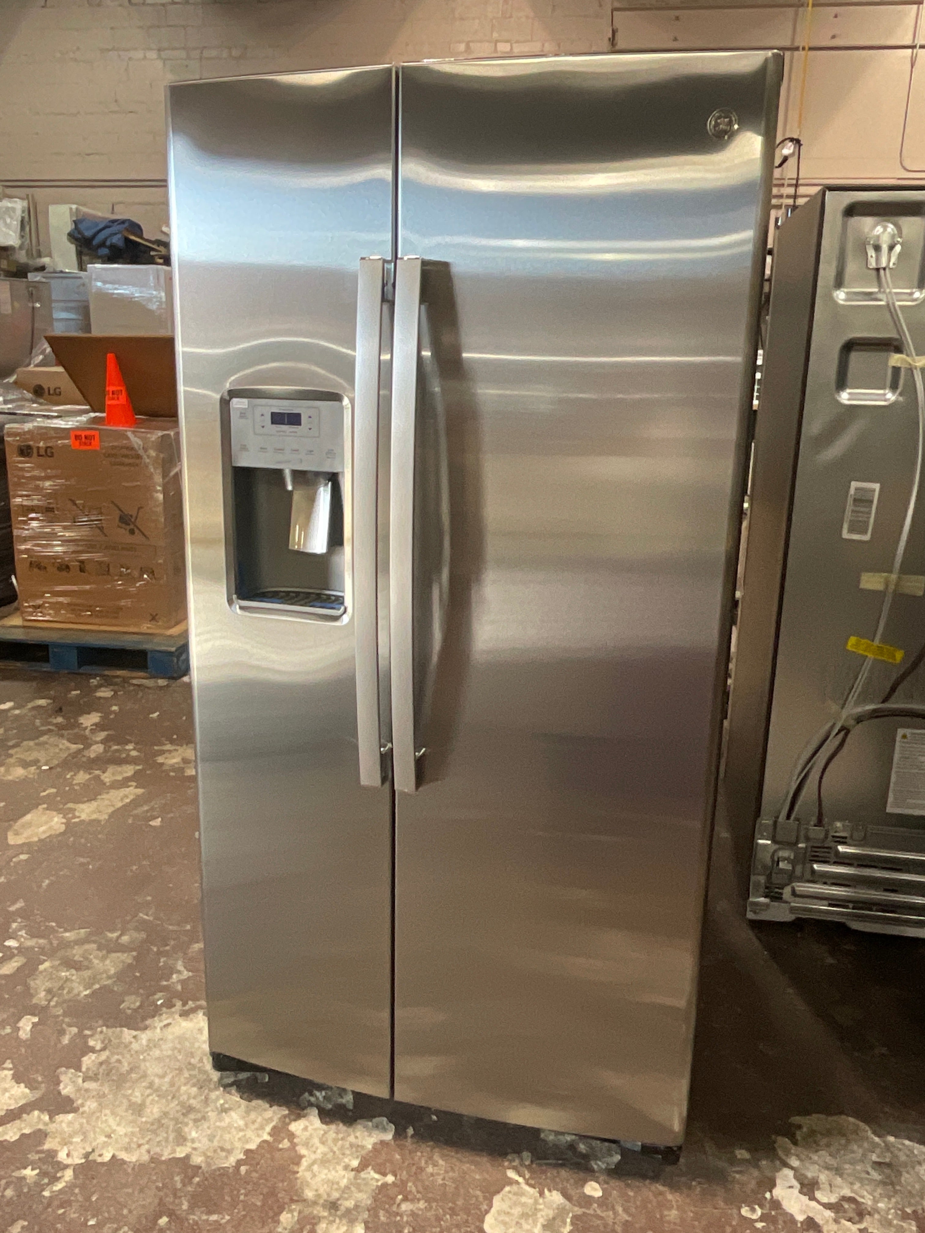 Front view, door closed