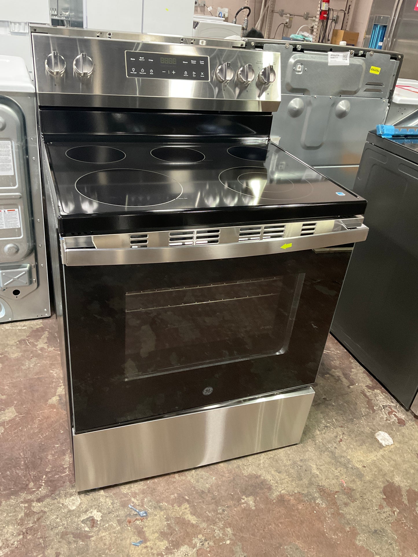 Front view, oven-door closed