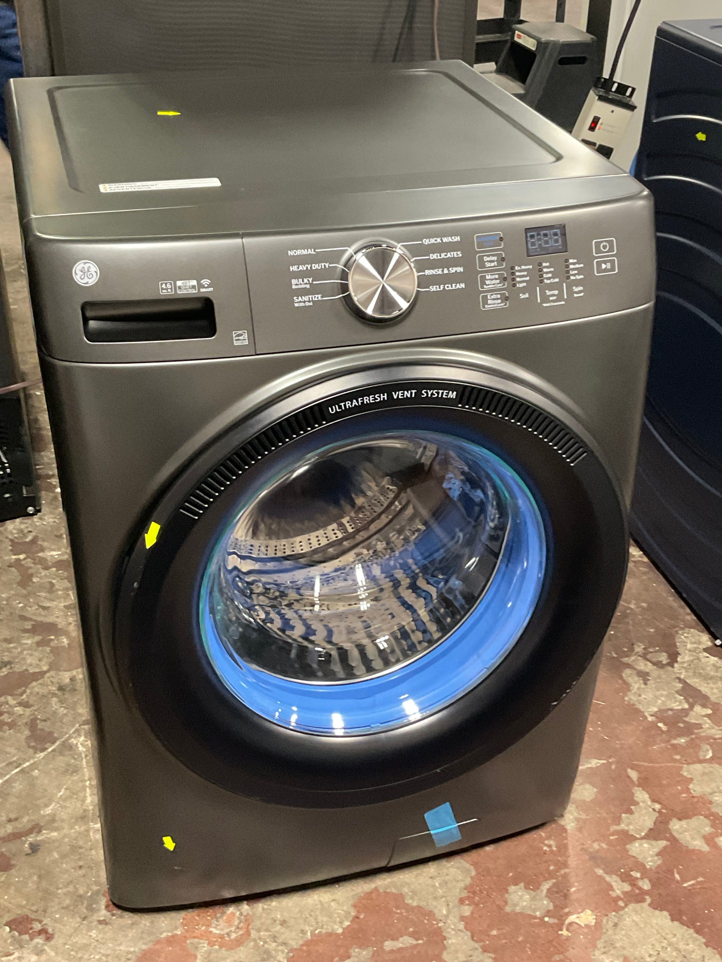 Front view, door closed