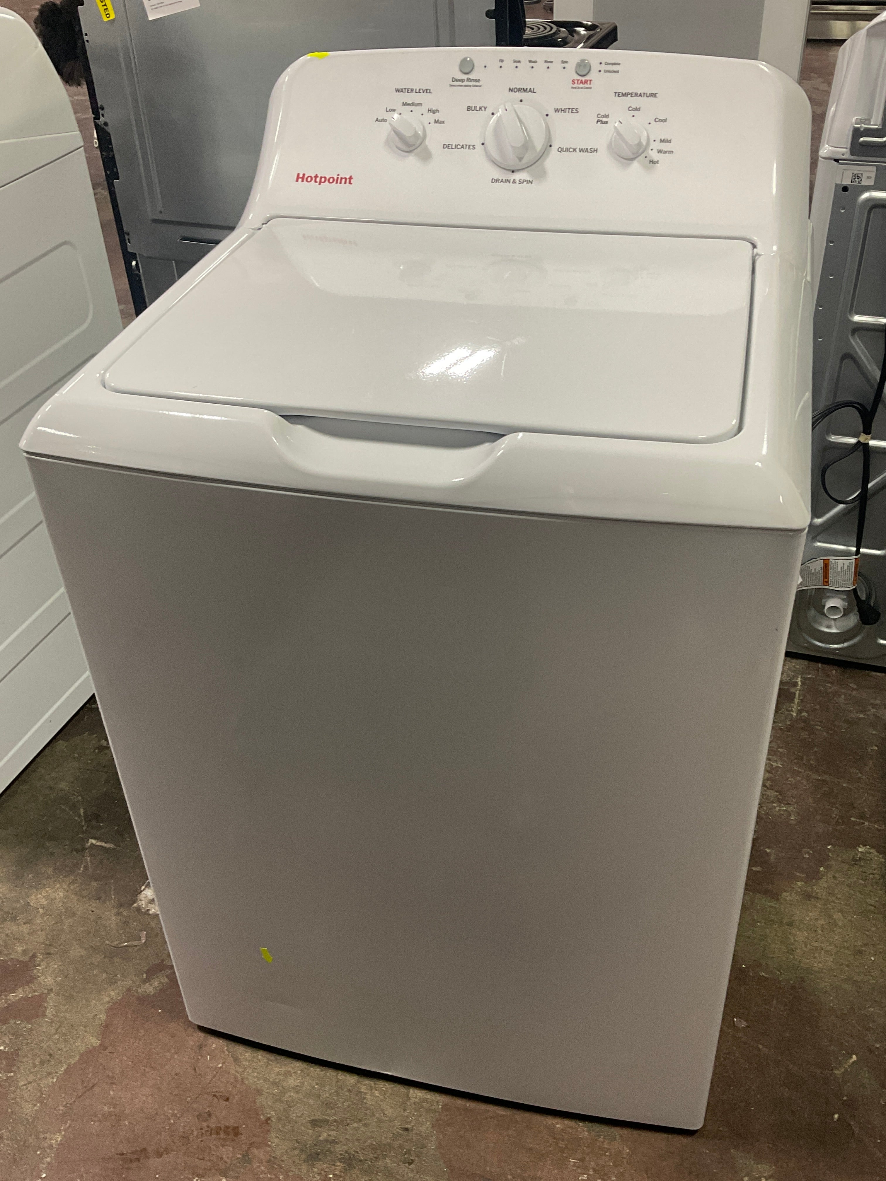 Front view, door closed