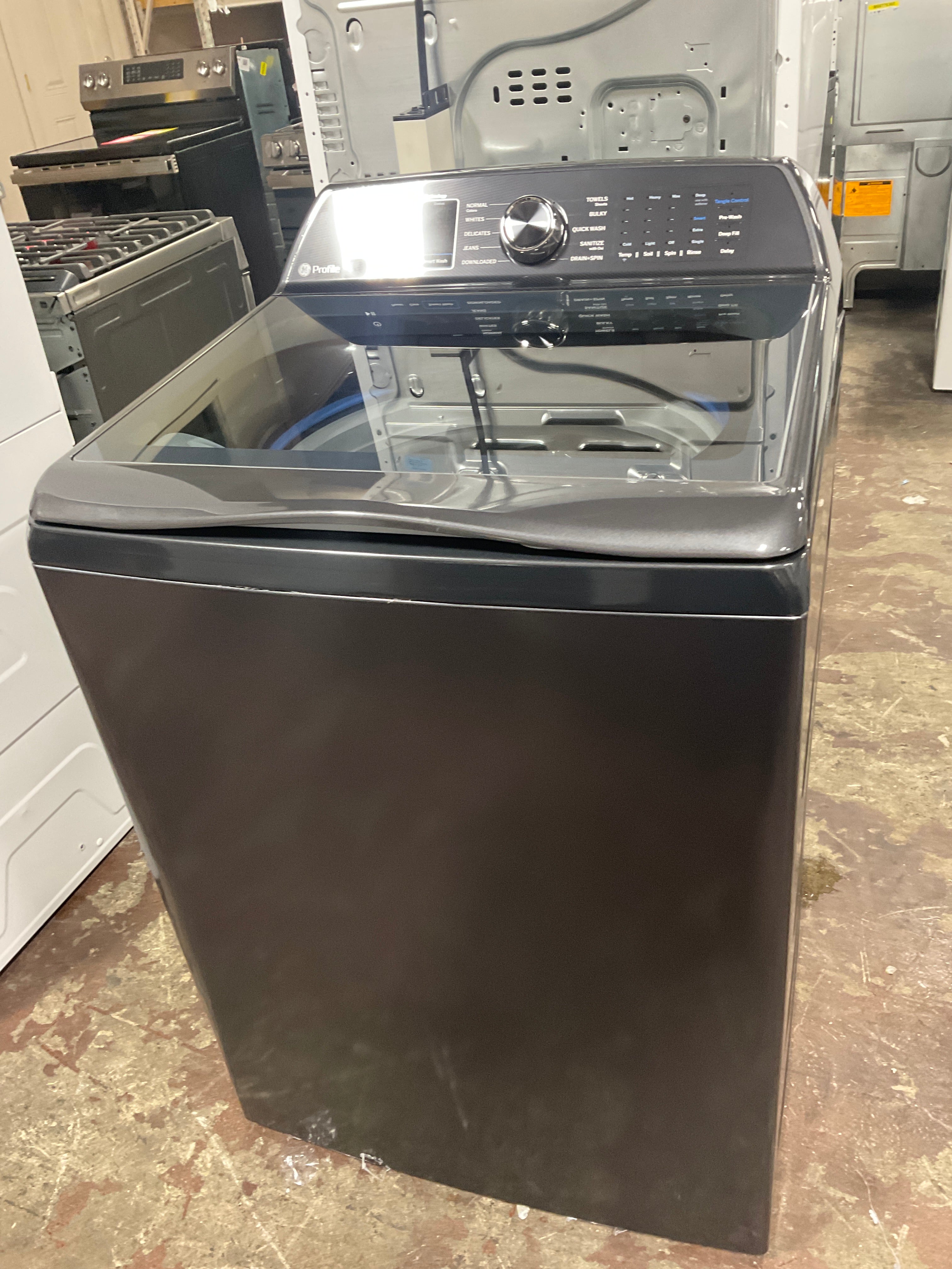 Front view, door closed