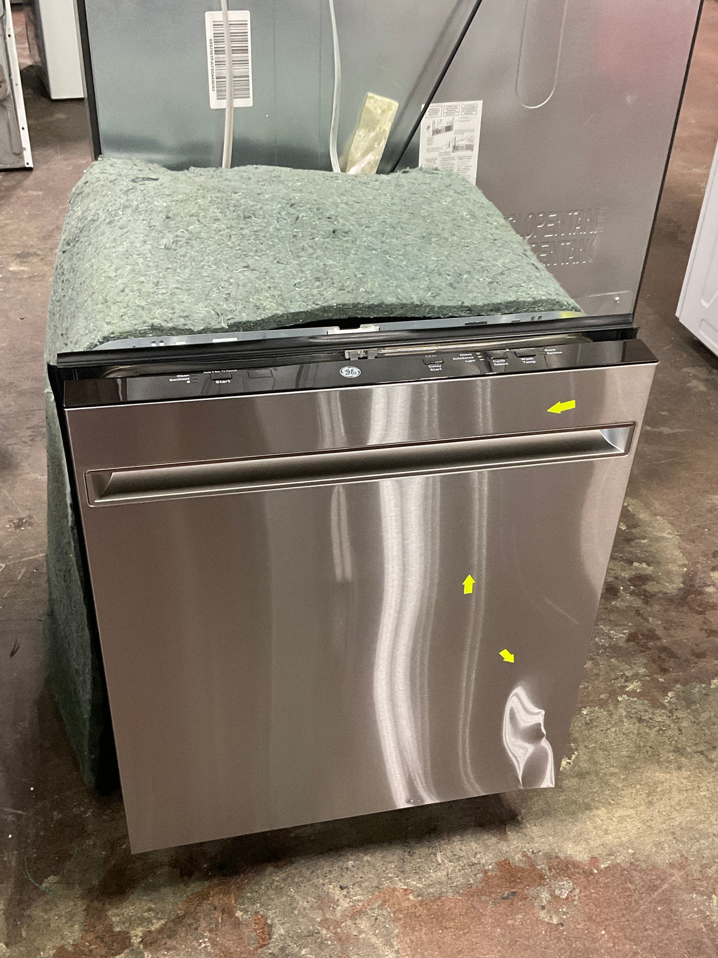 Front view, doors closed