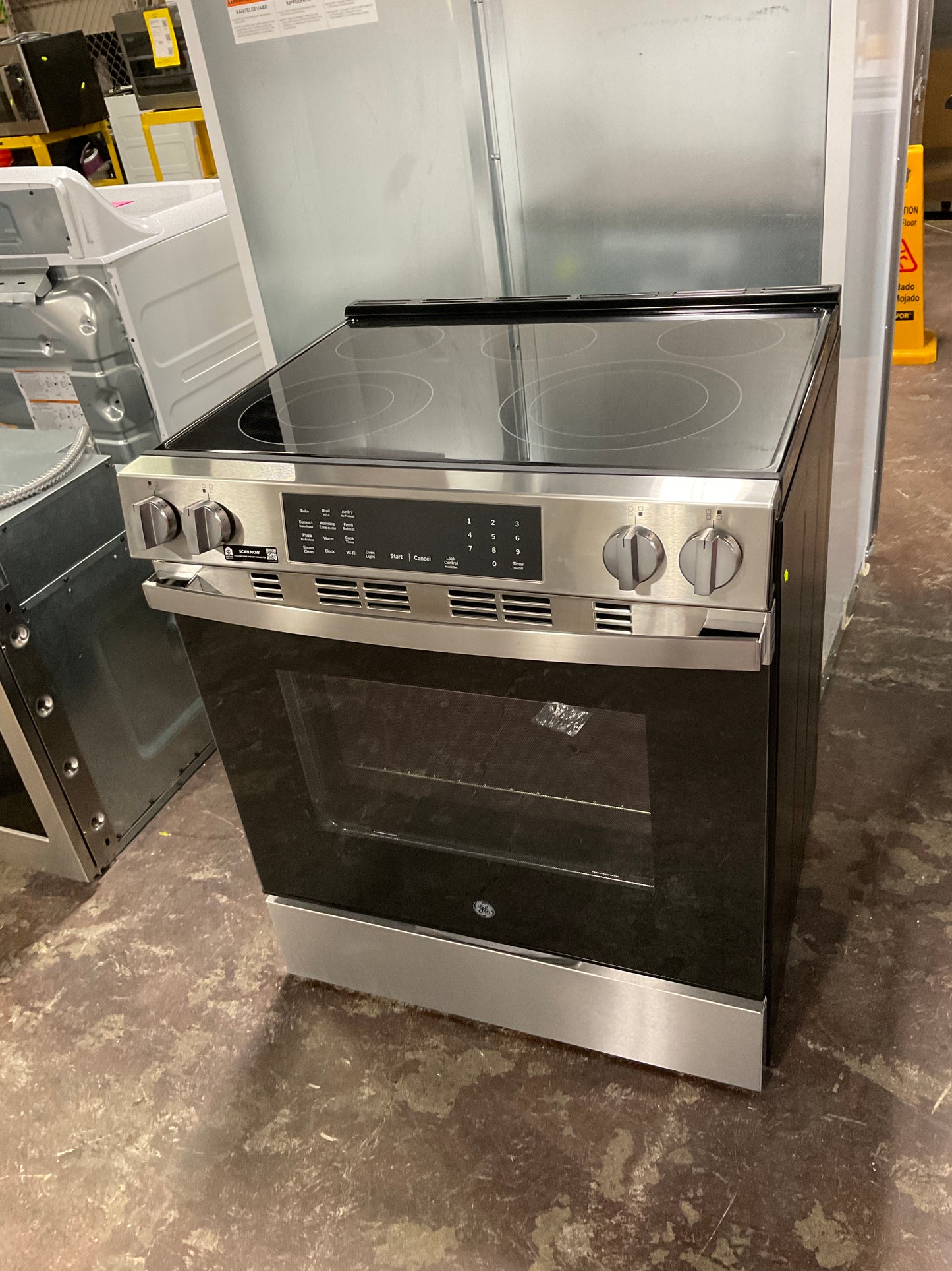 Front view, oven-door closed