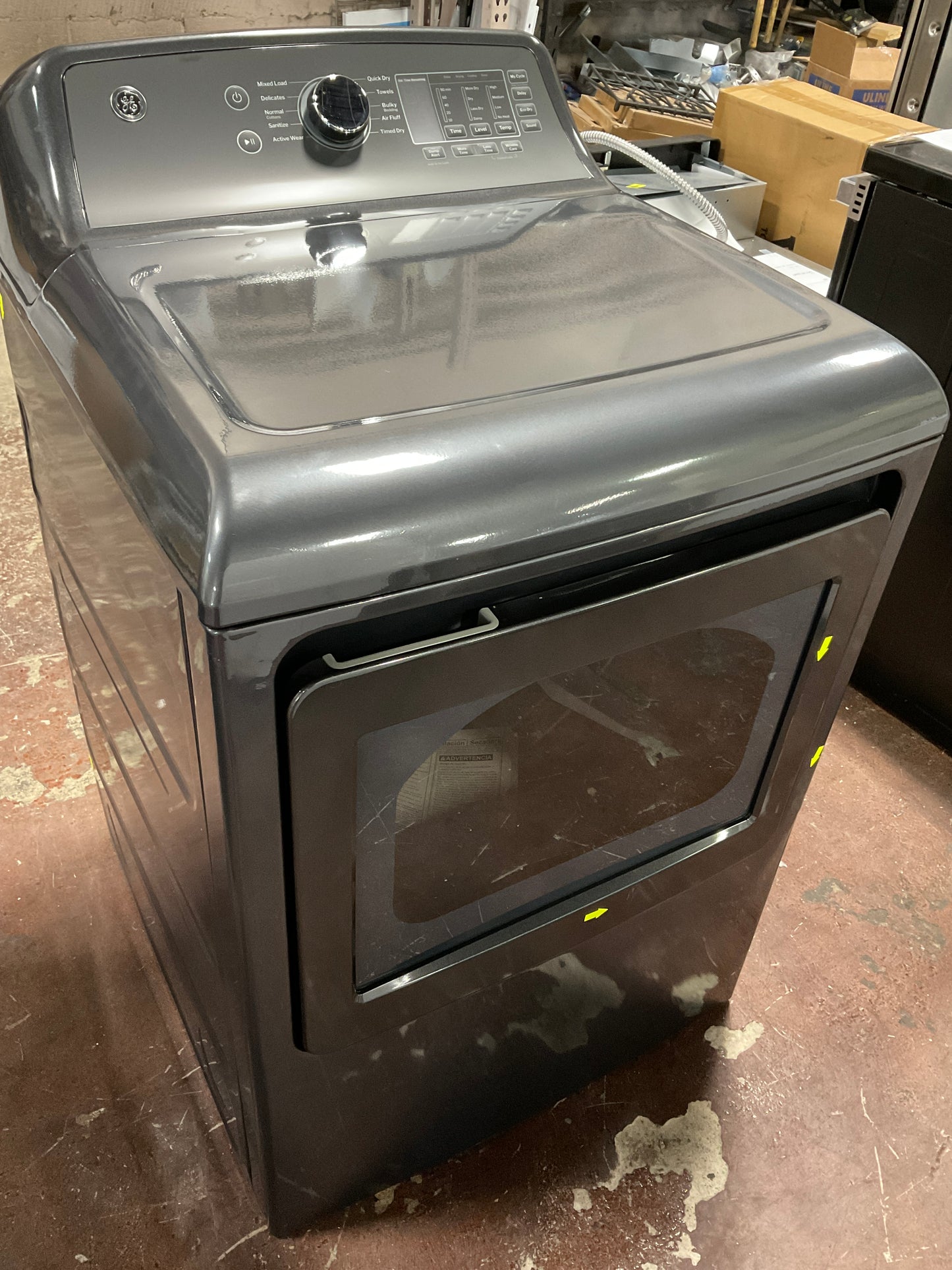 Front view, door closed