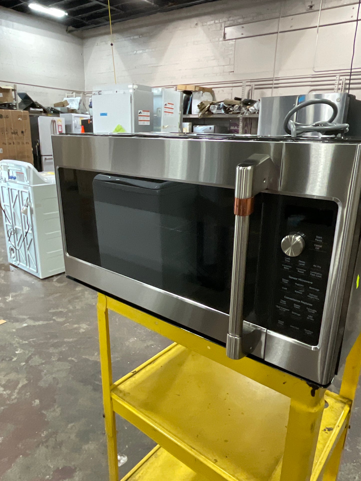 Front view, door closed