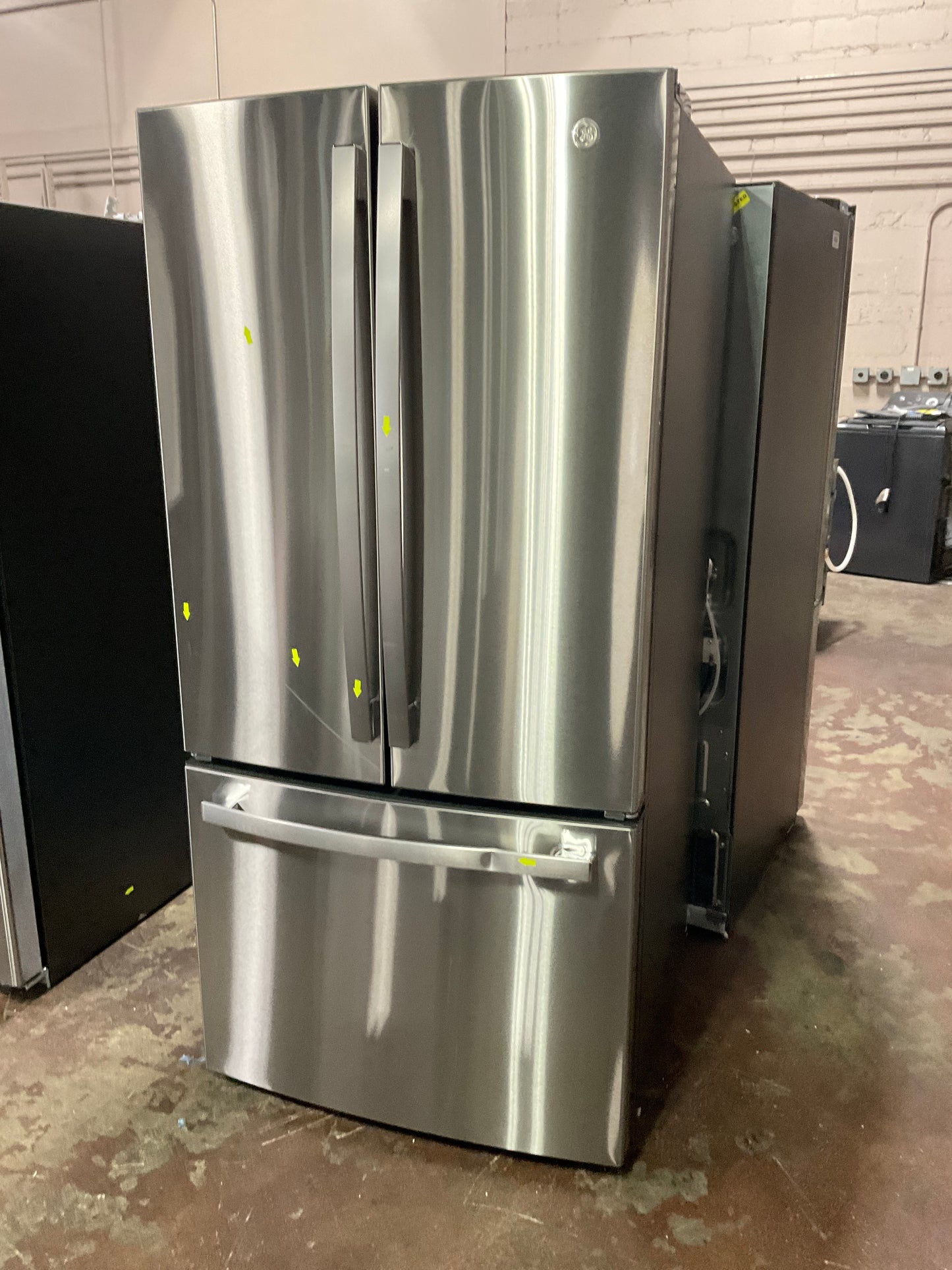 Front view, door closed