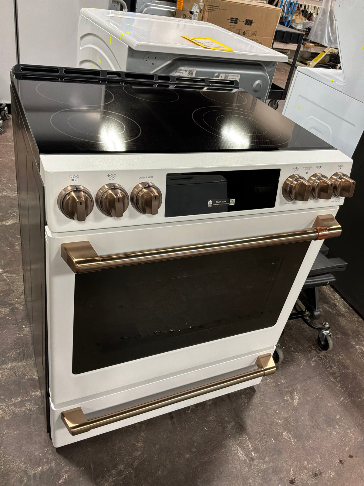 Front view, oven-door closed