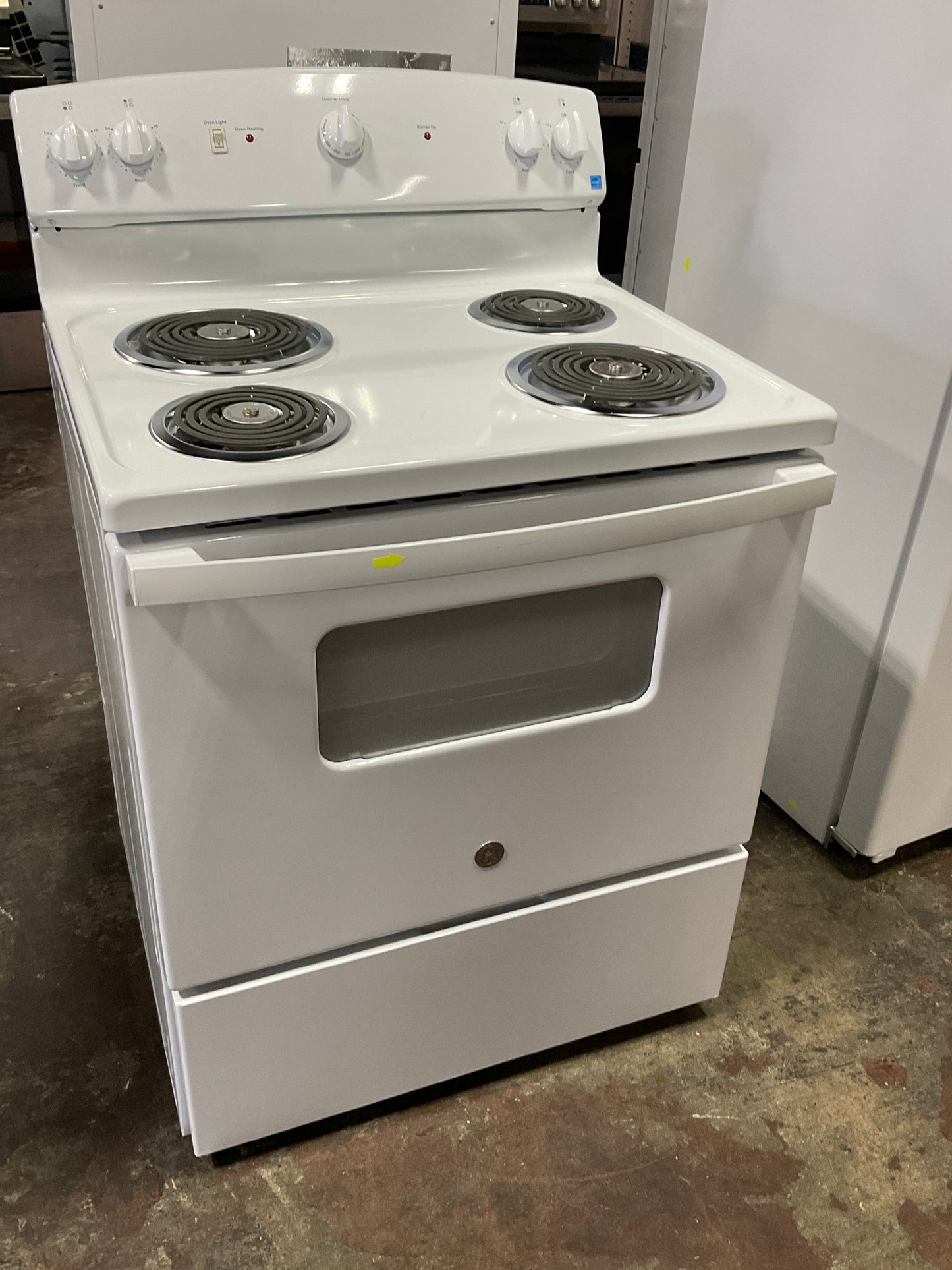 Front view, oven-door closed