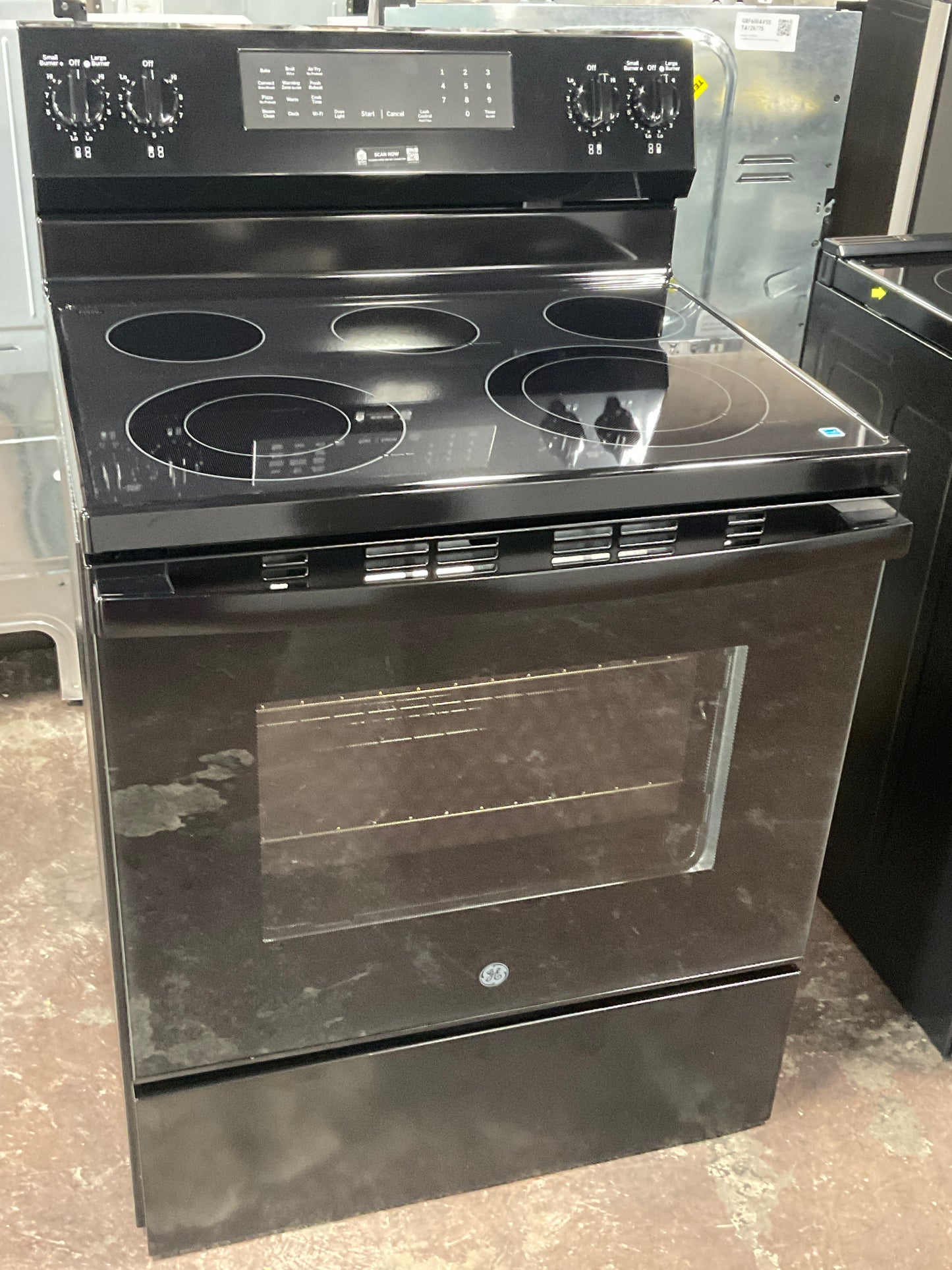 Front view, oven-door closed