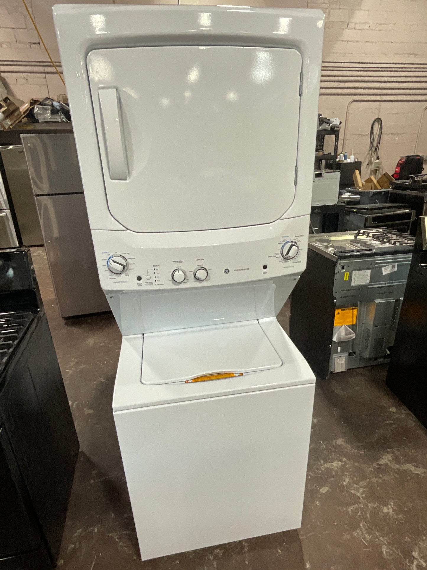 Front view, doors closed