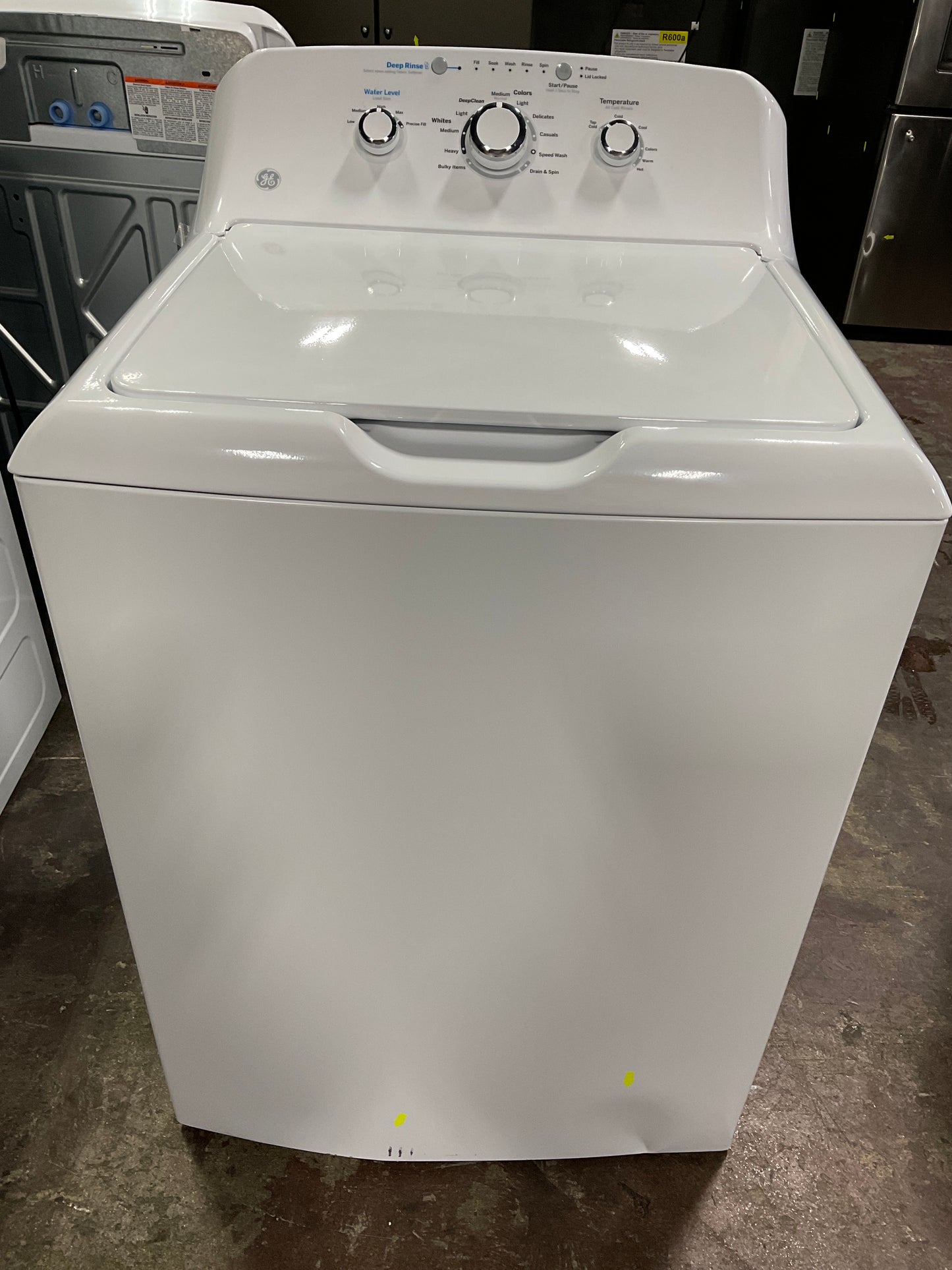 Front view, door closed