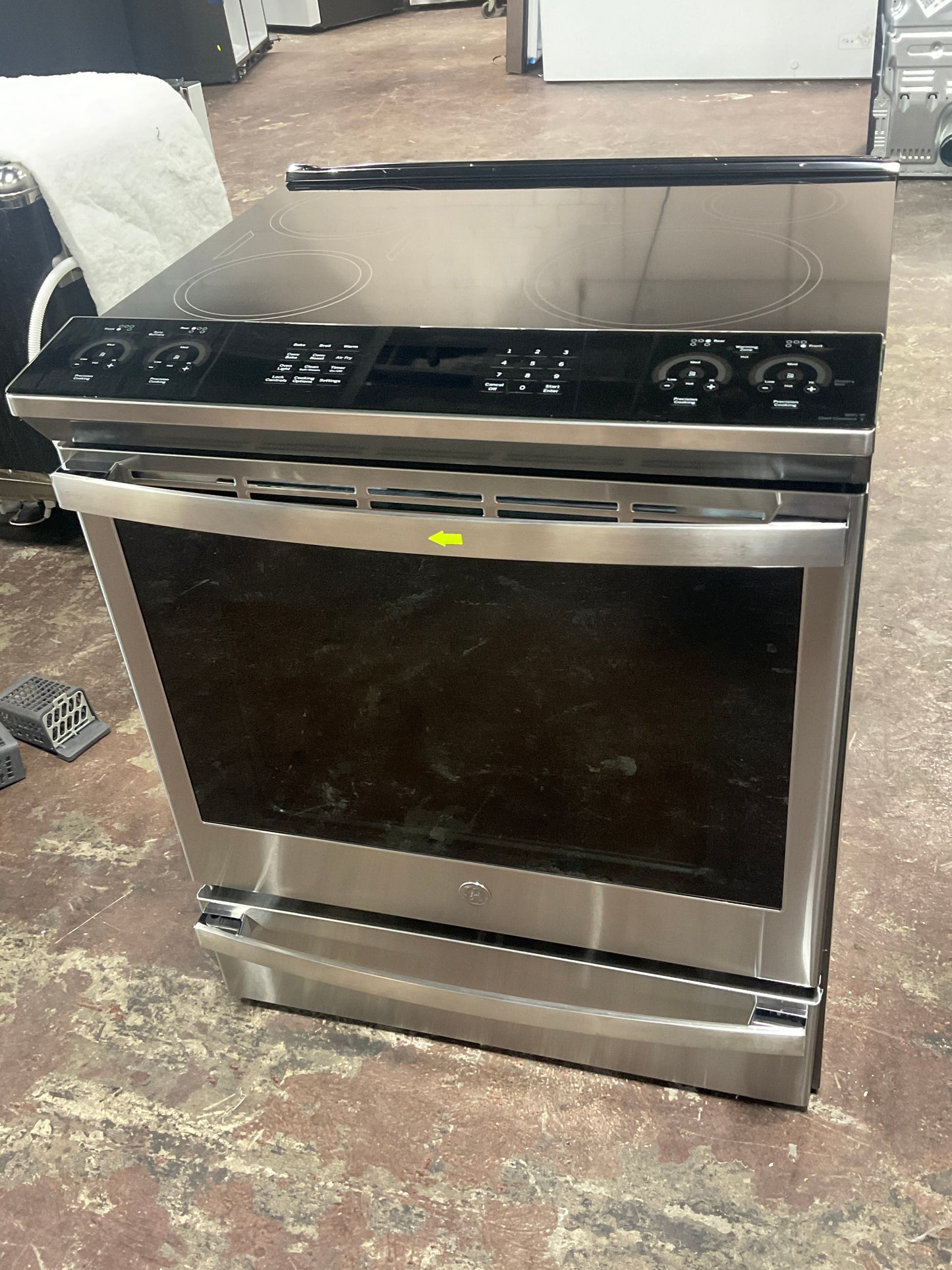 Front view, oven-door closed