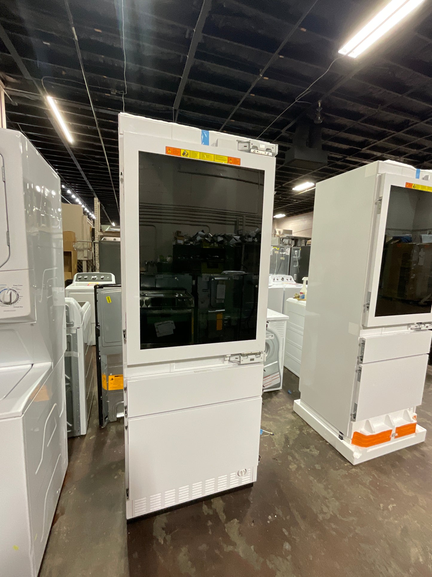 Front view, door closed