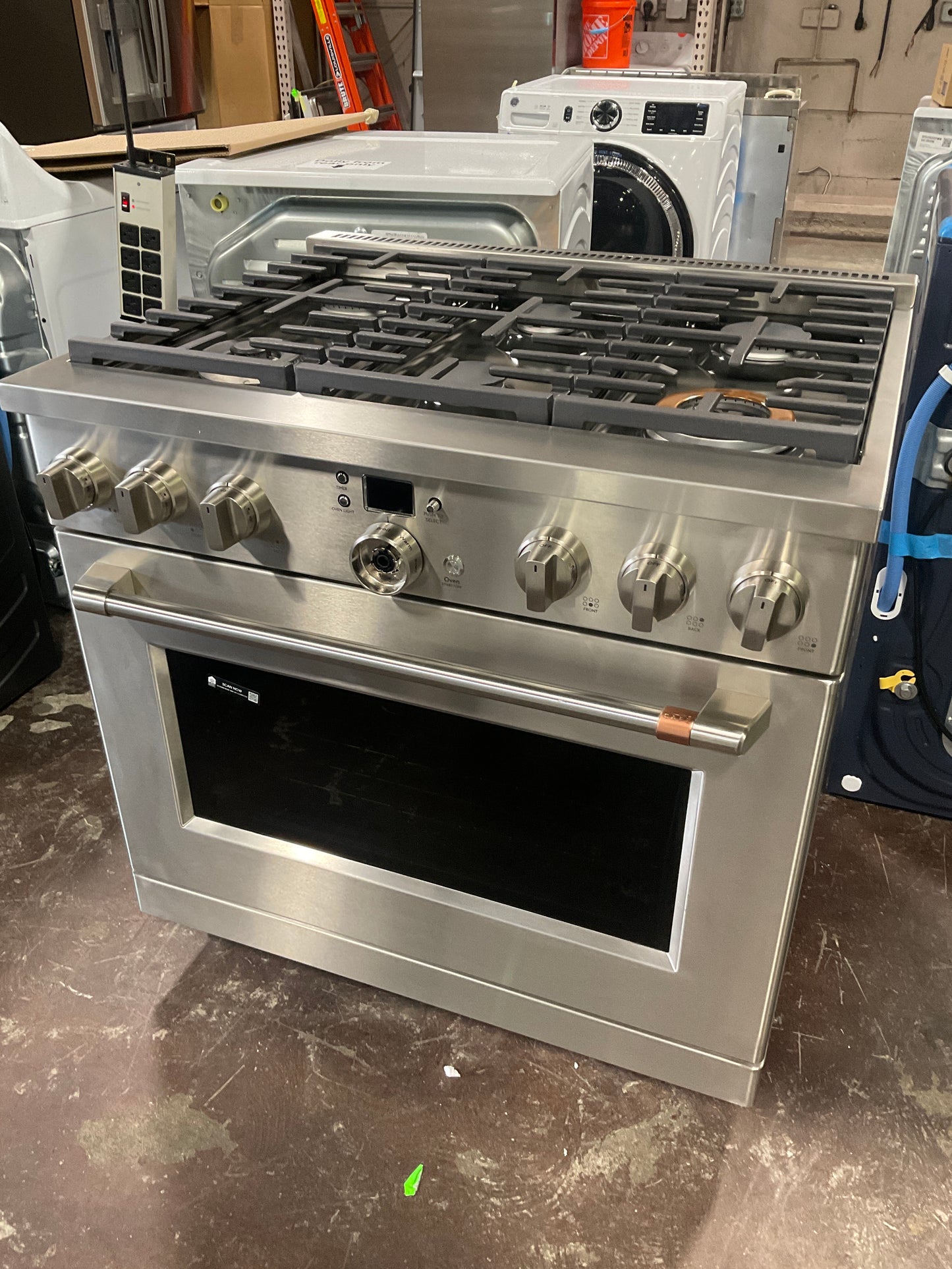 Front view, oven-door closed