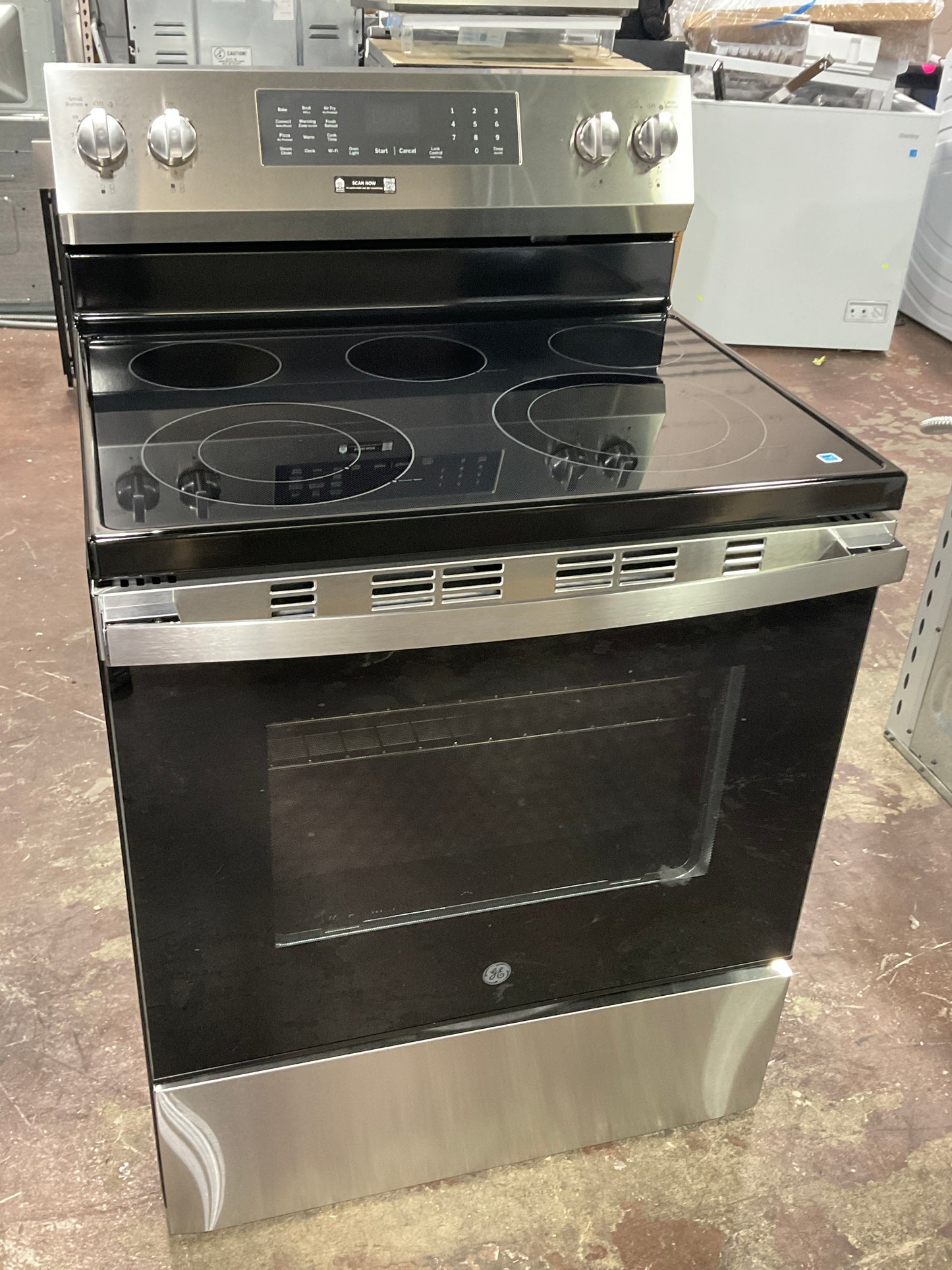 Front view, oven-door closed