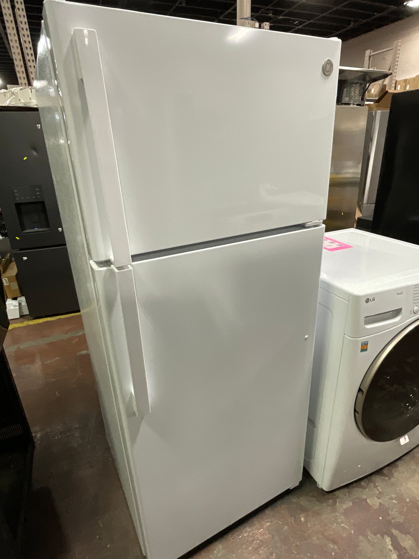 Front view, door closed