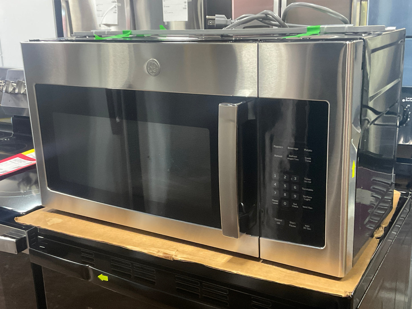 Front view, door closed