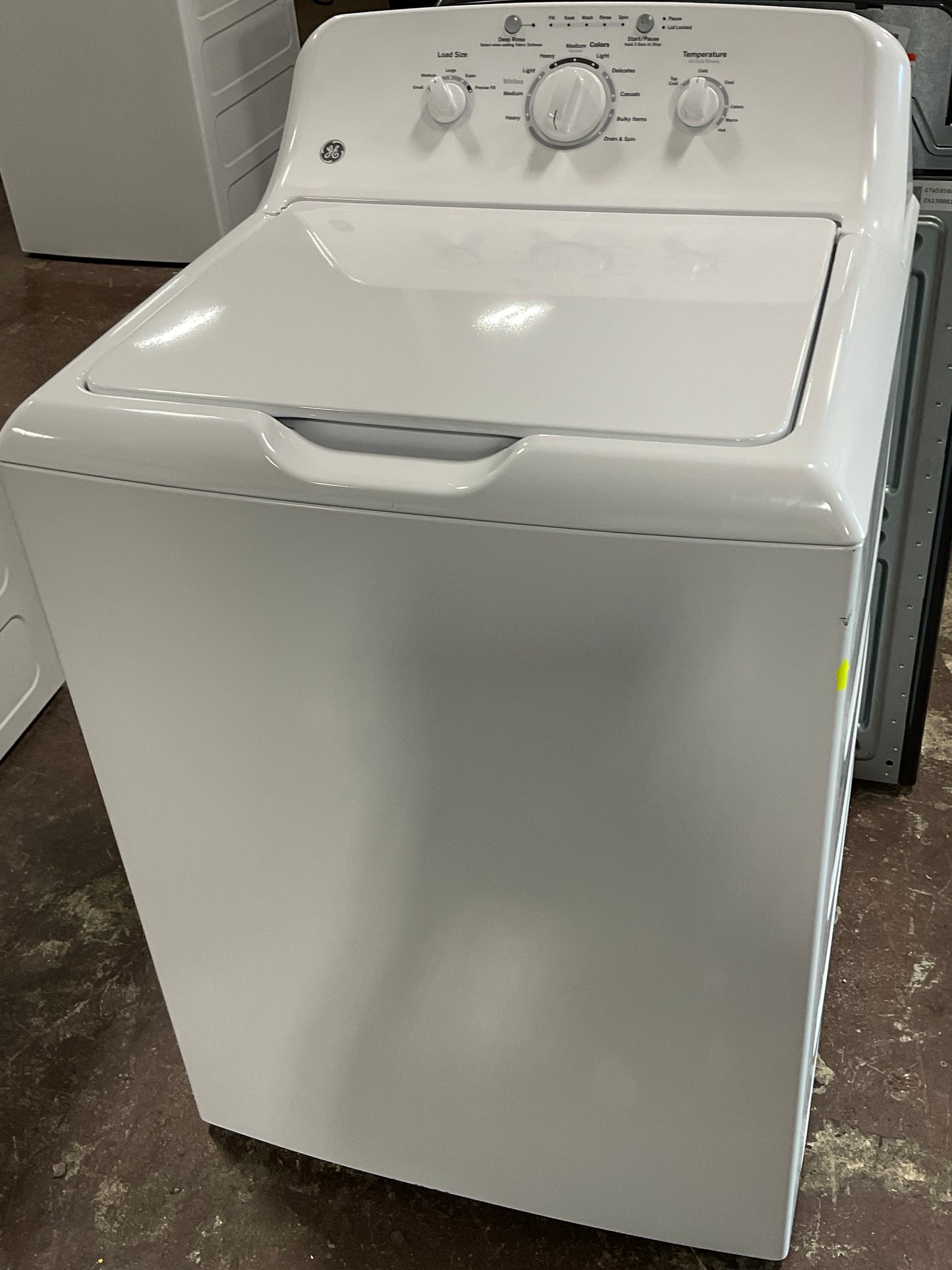 Front view, door closed