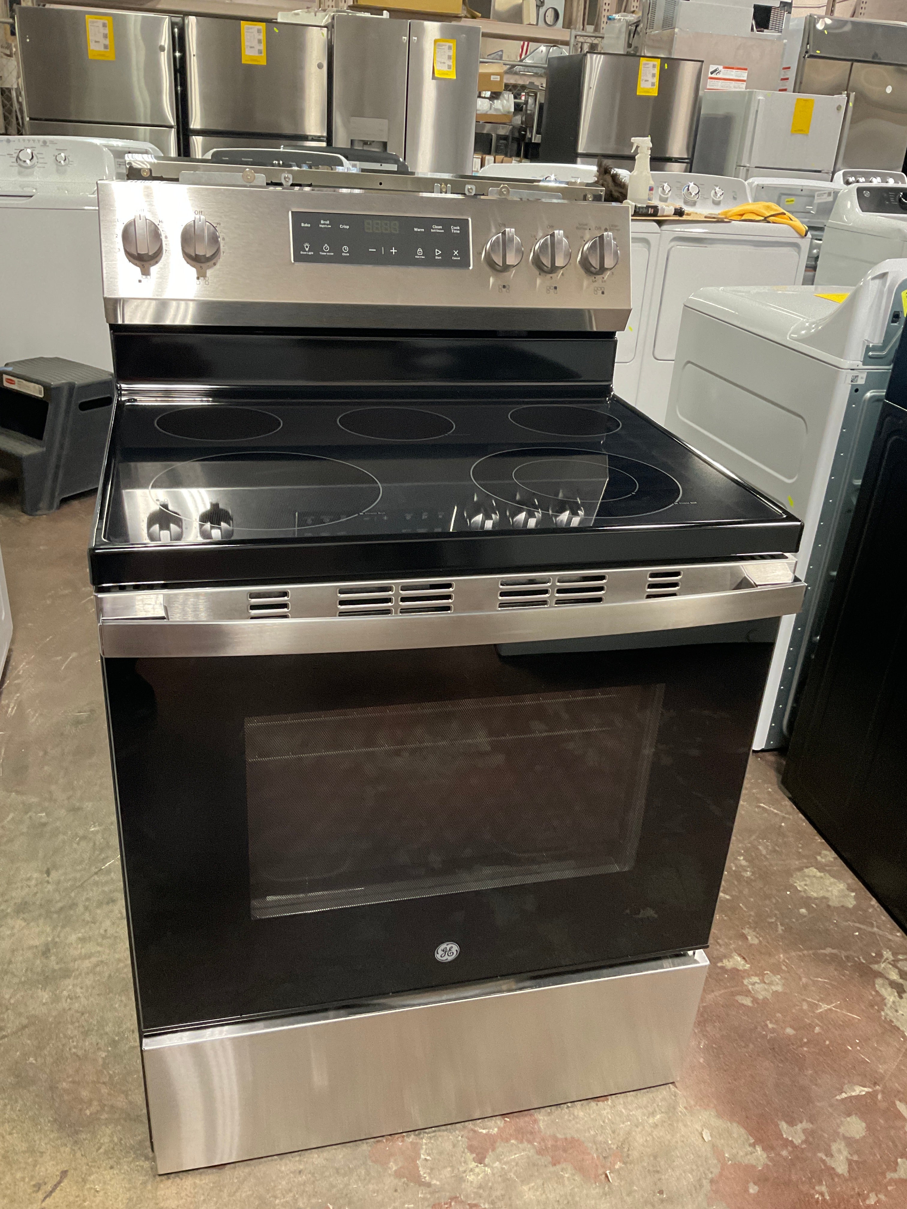 Front view, oven-door closed