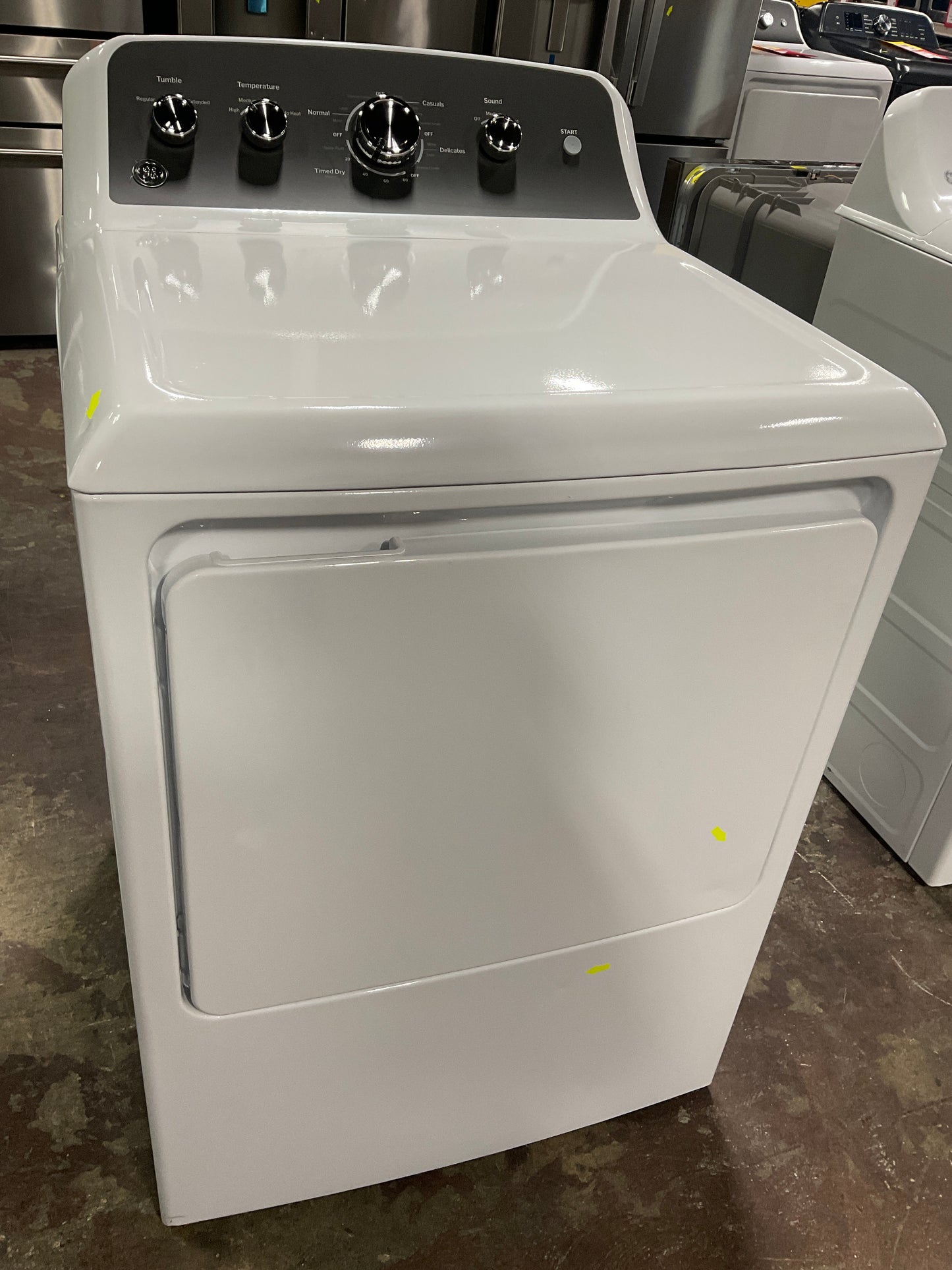 Front view, door closed