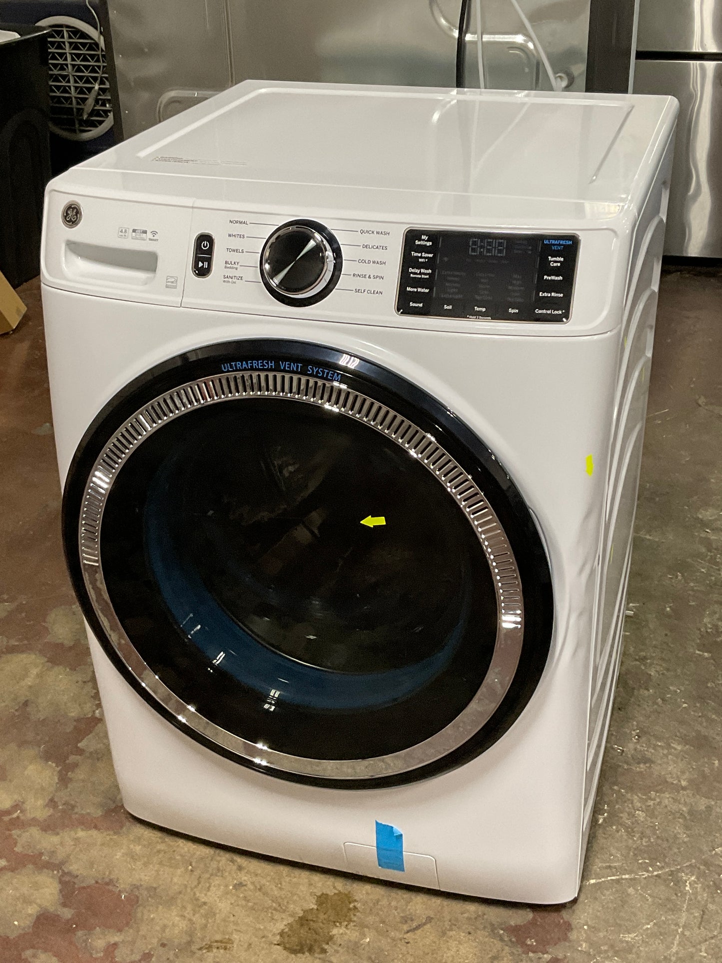 Front view, door closed