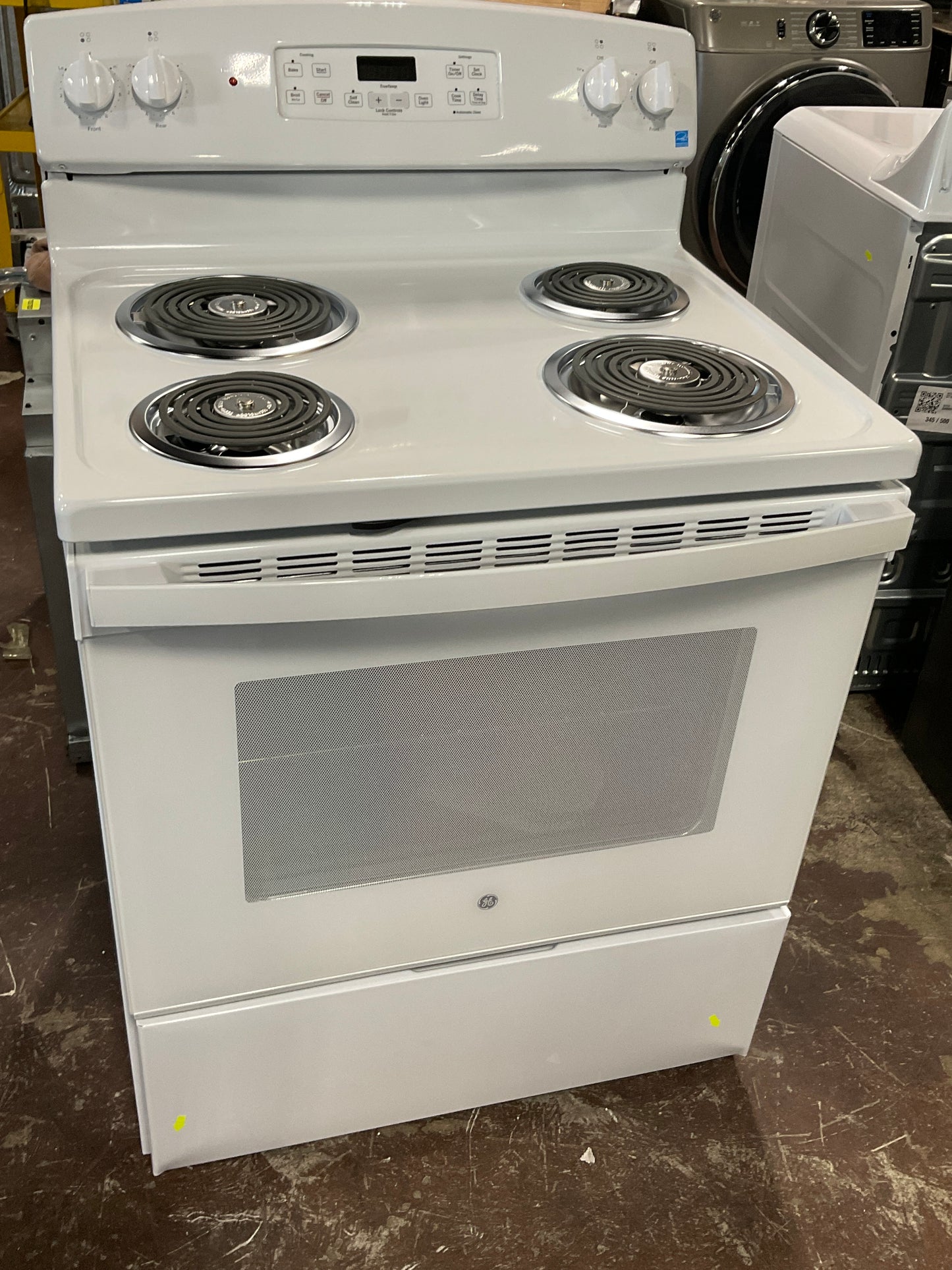 Front view, oven-door closed