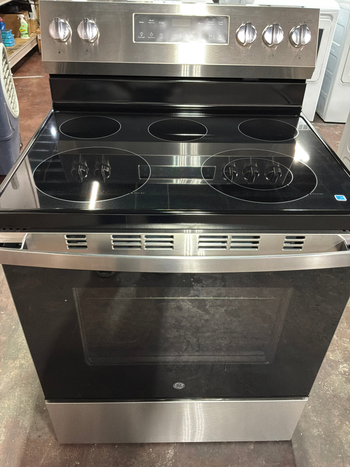 Front view, oven-door closed