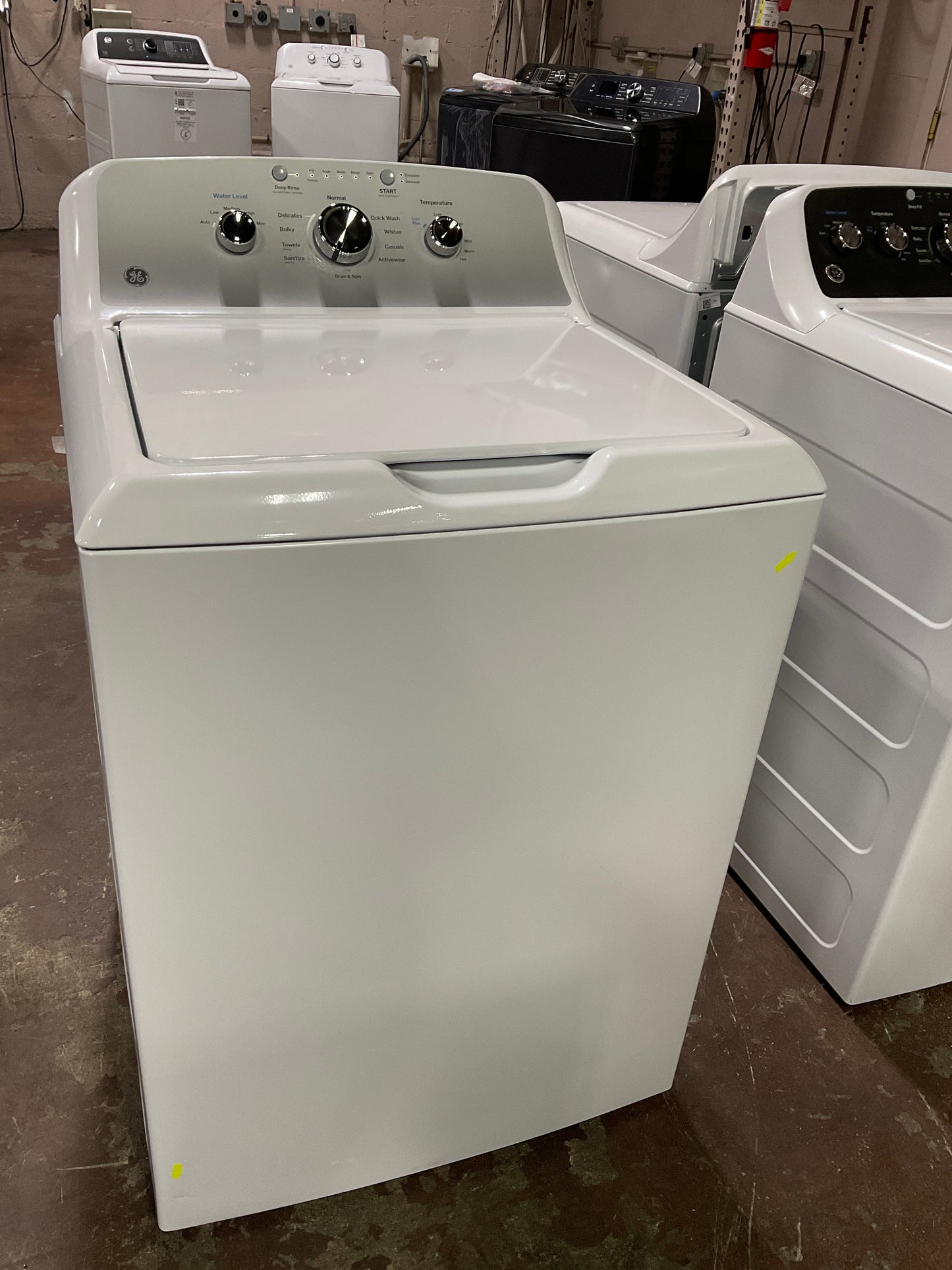 Front view, door closed