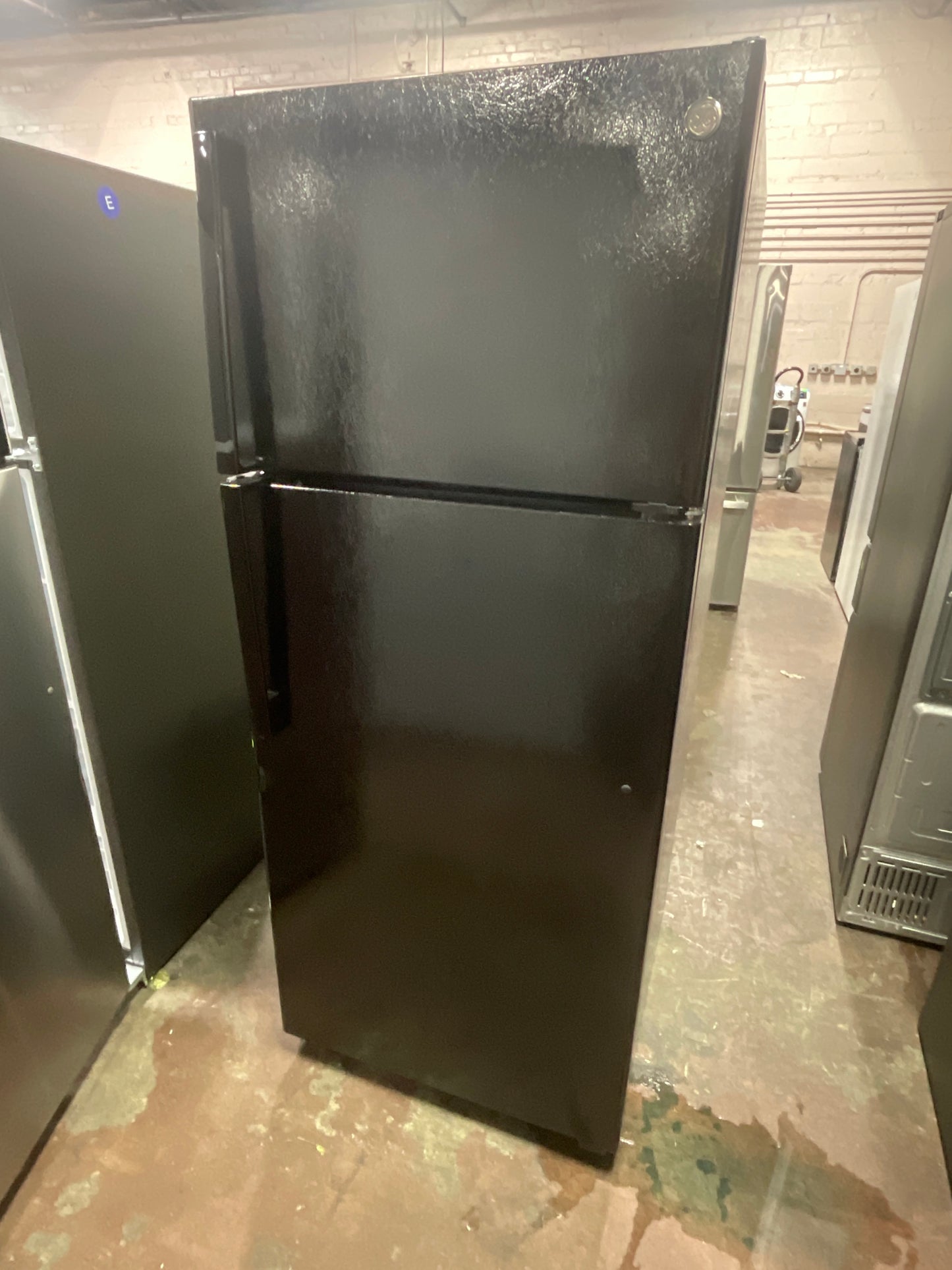 Front view, door closed