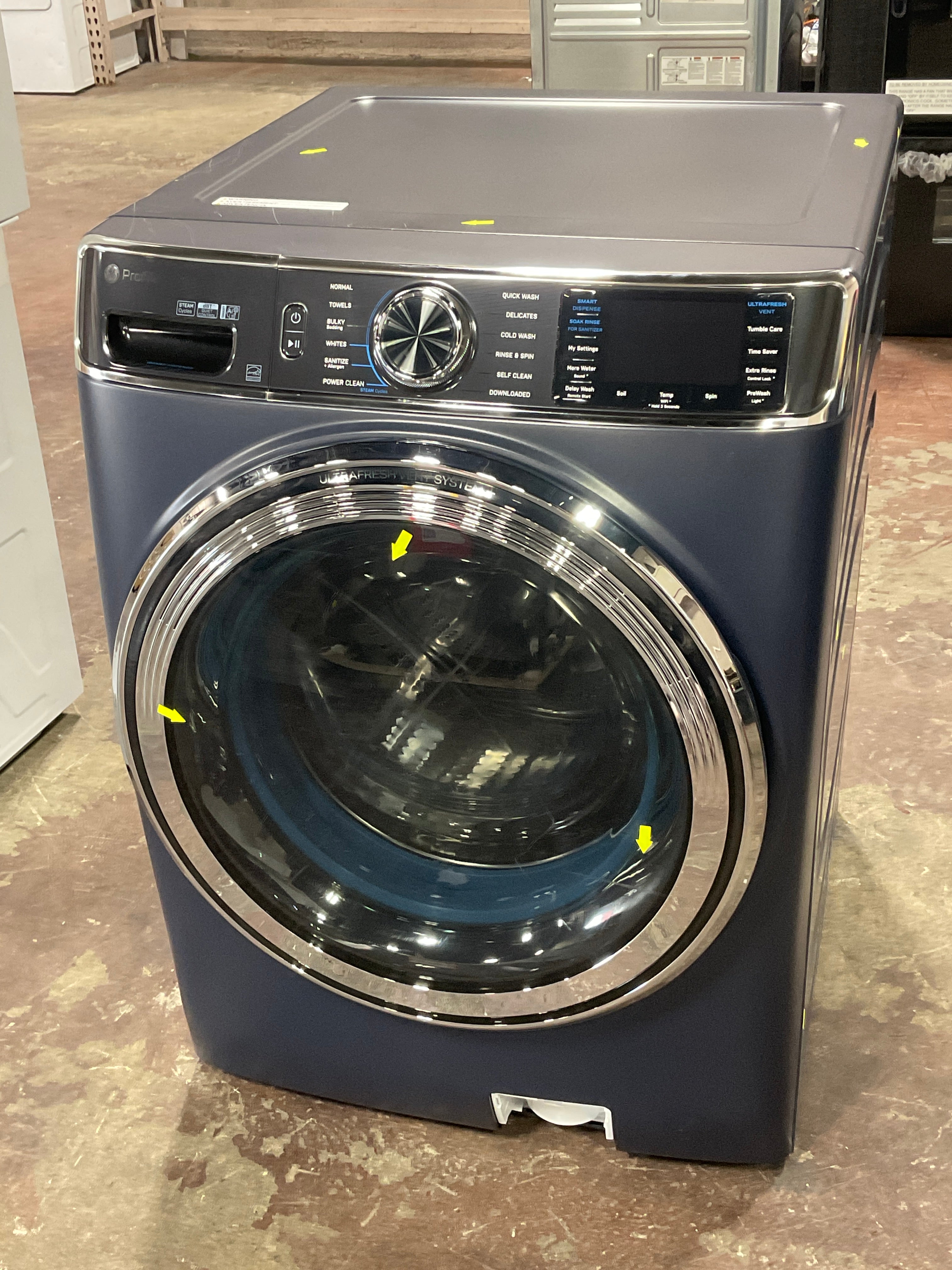 Front view, door closed