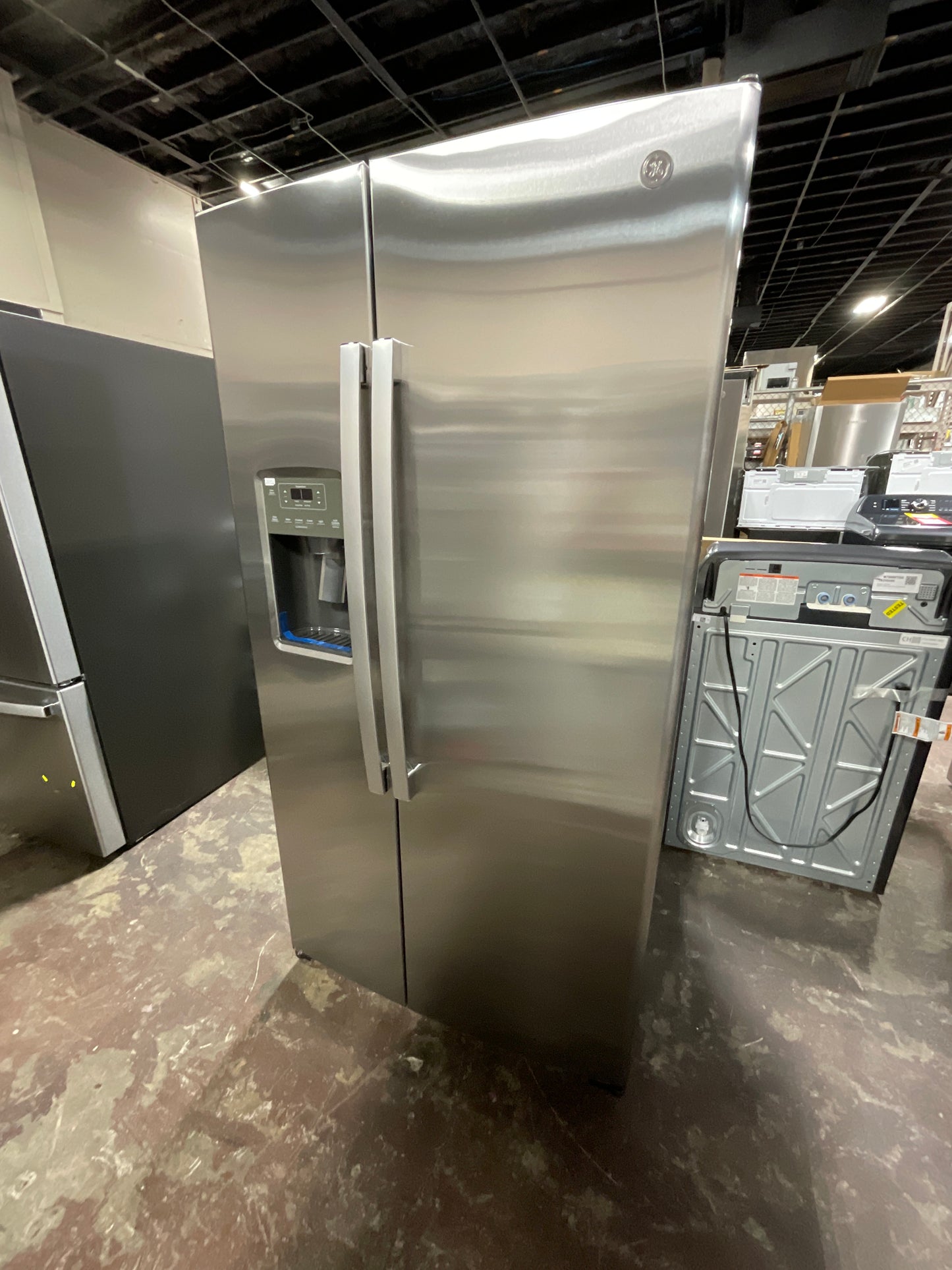 Front view, door closed