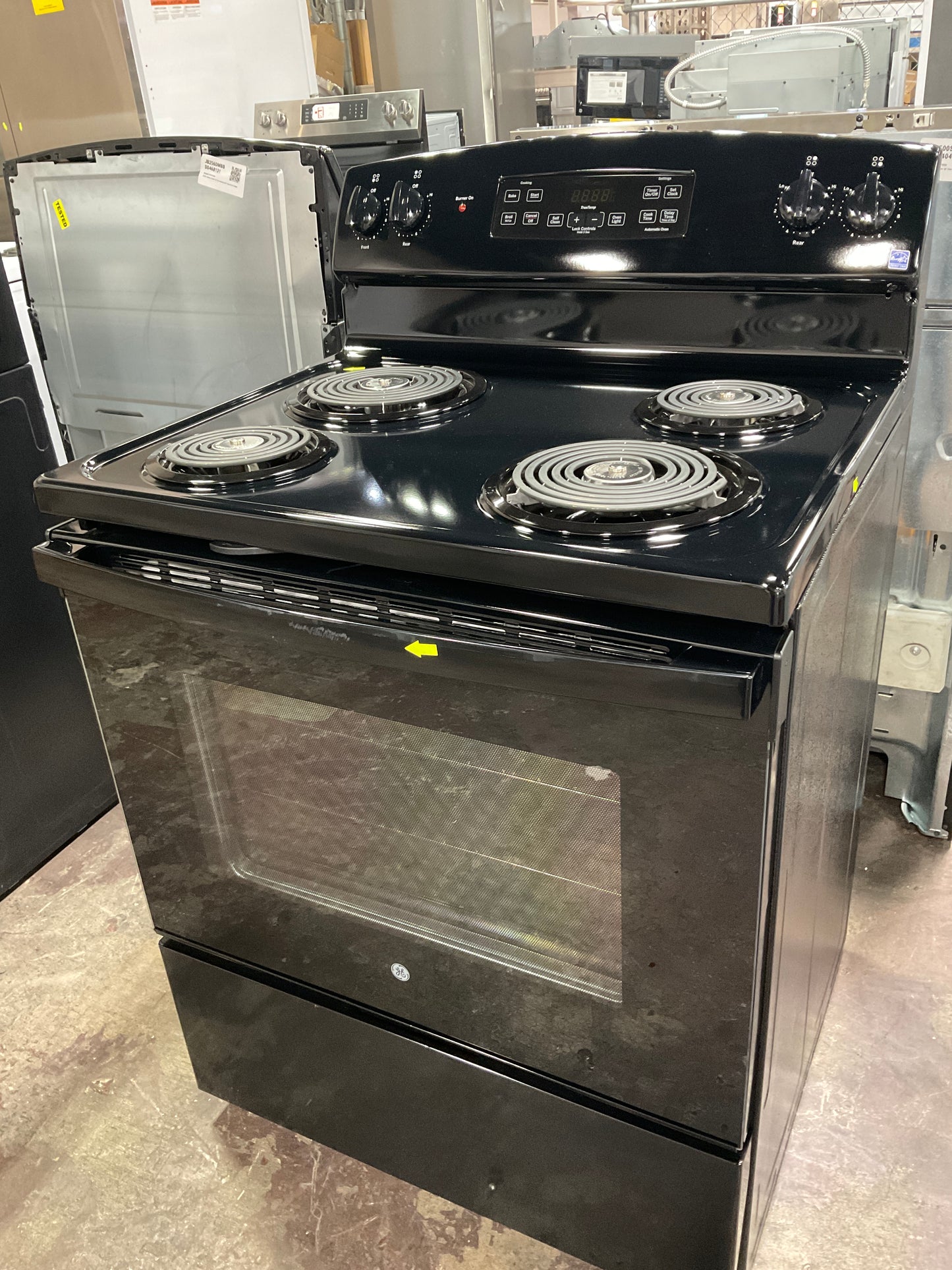 Front view, oven-door closed