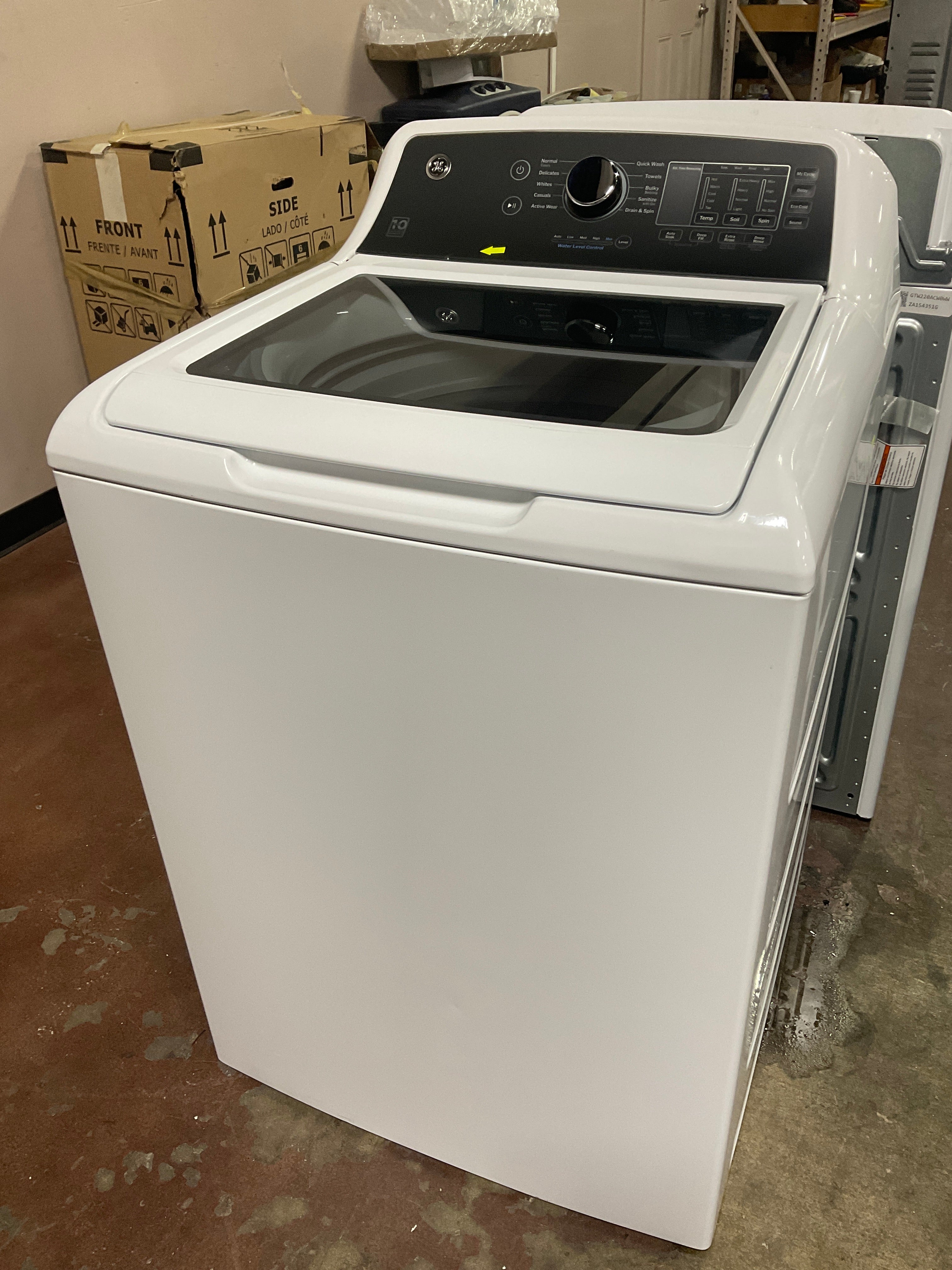 Front view, door closed