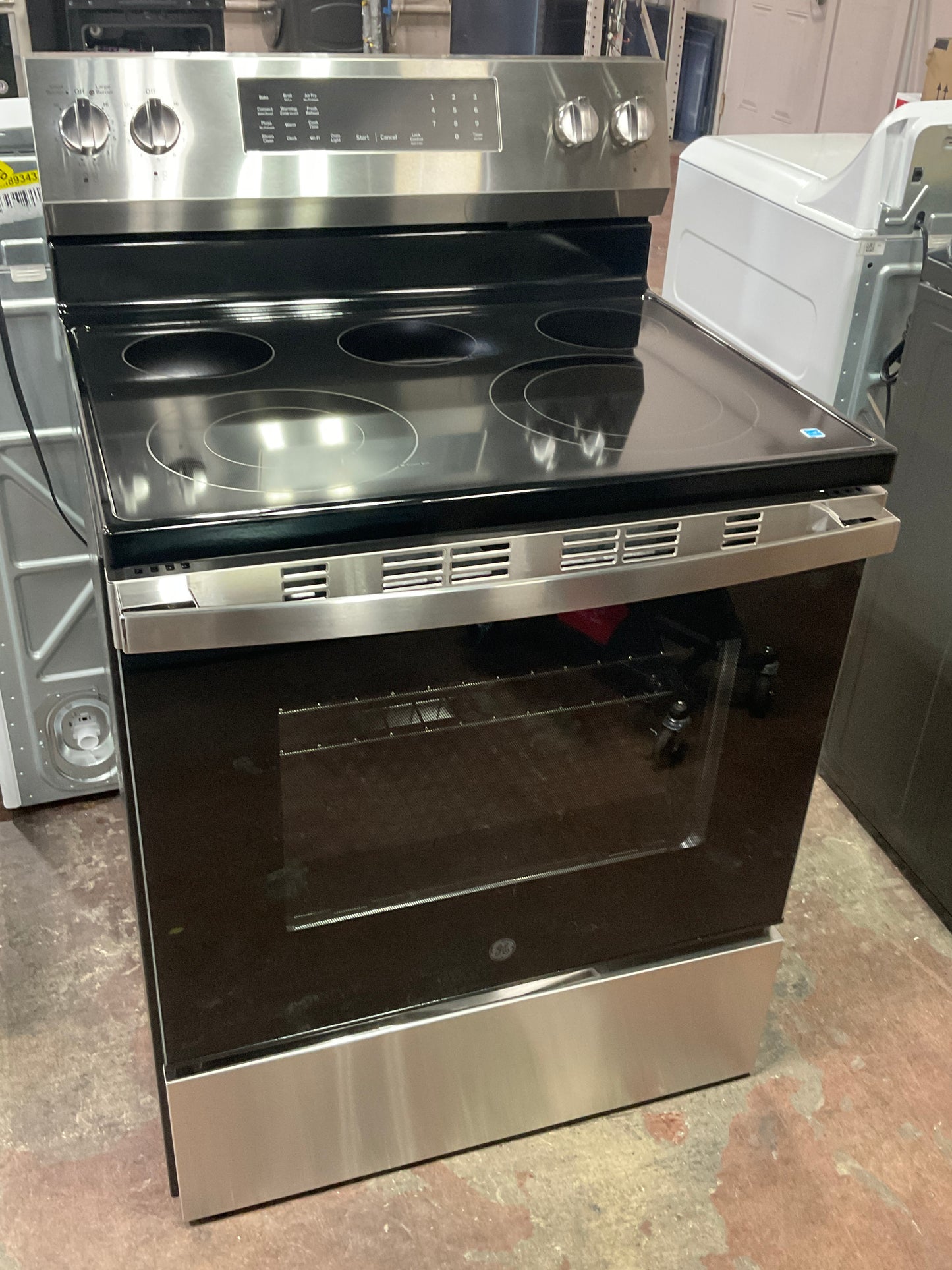 Front view, oven-door closed