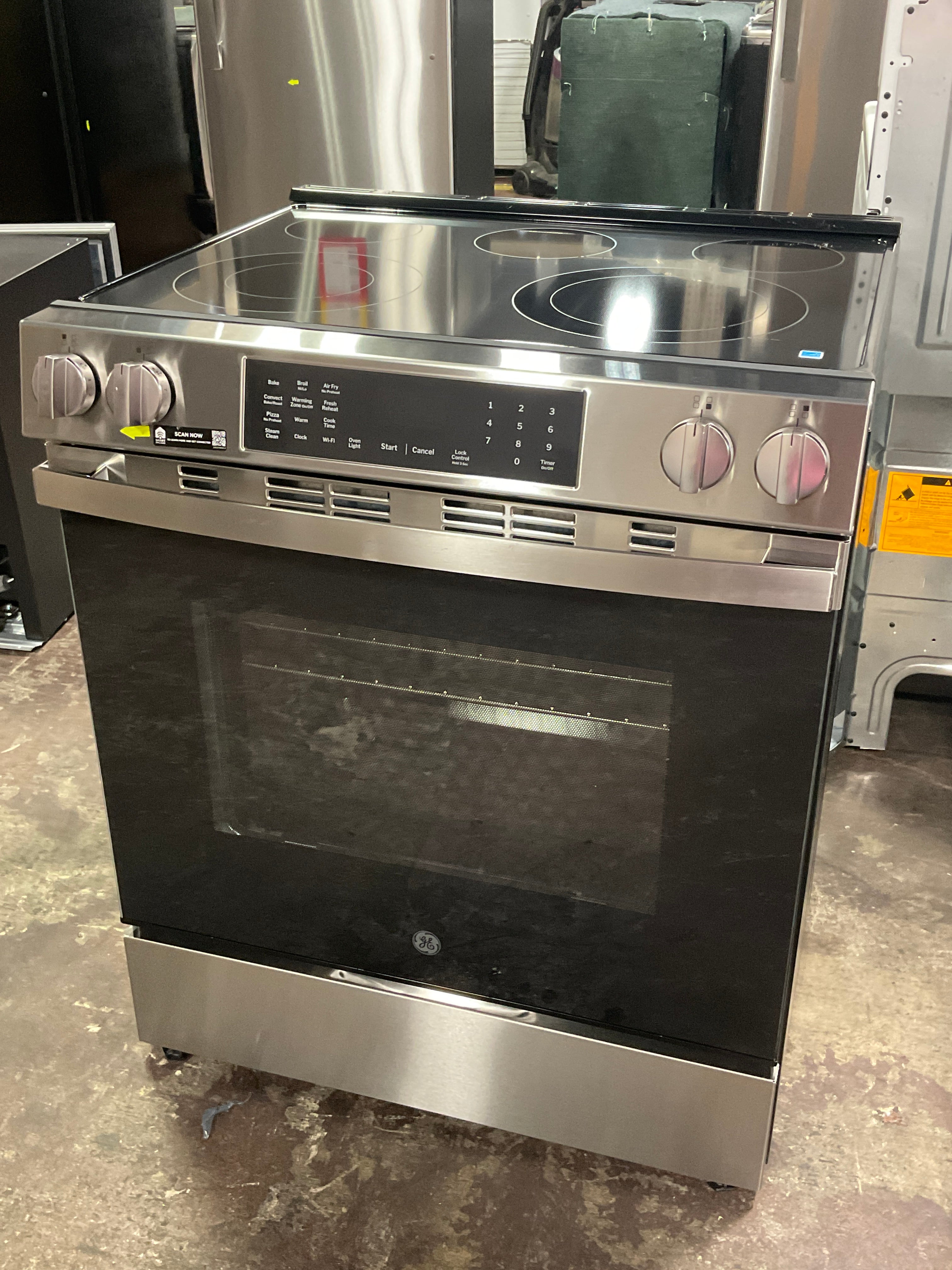 Front view, oven-door closed