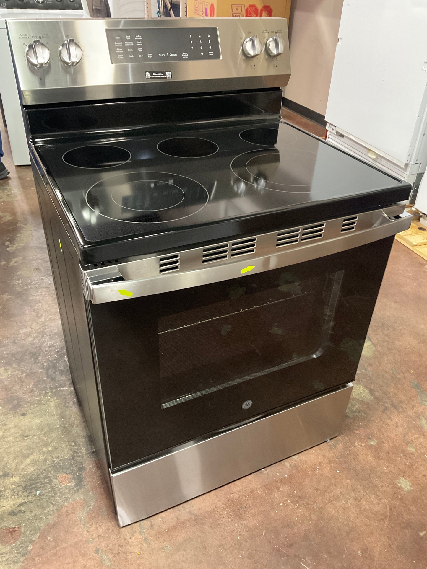 Front view, oven-door closed