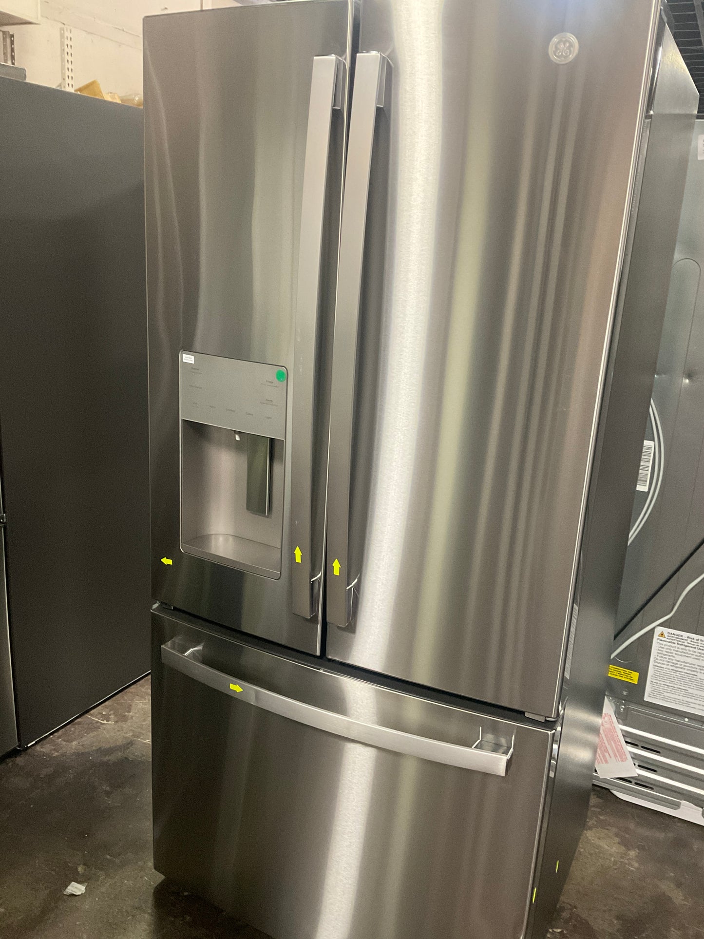 Front view, door closed