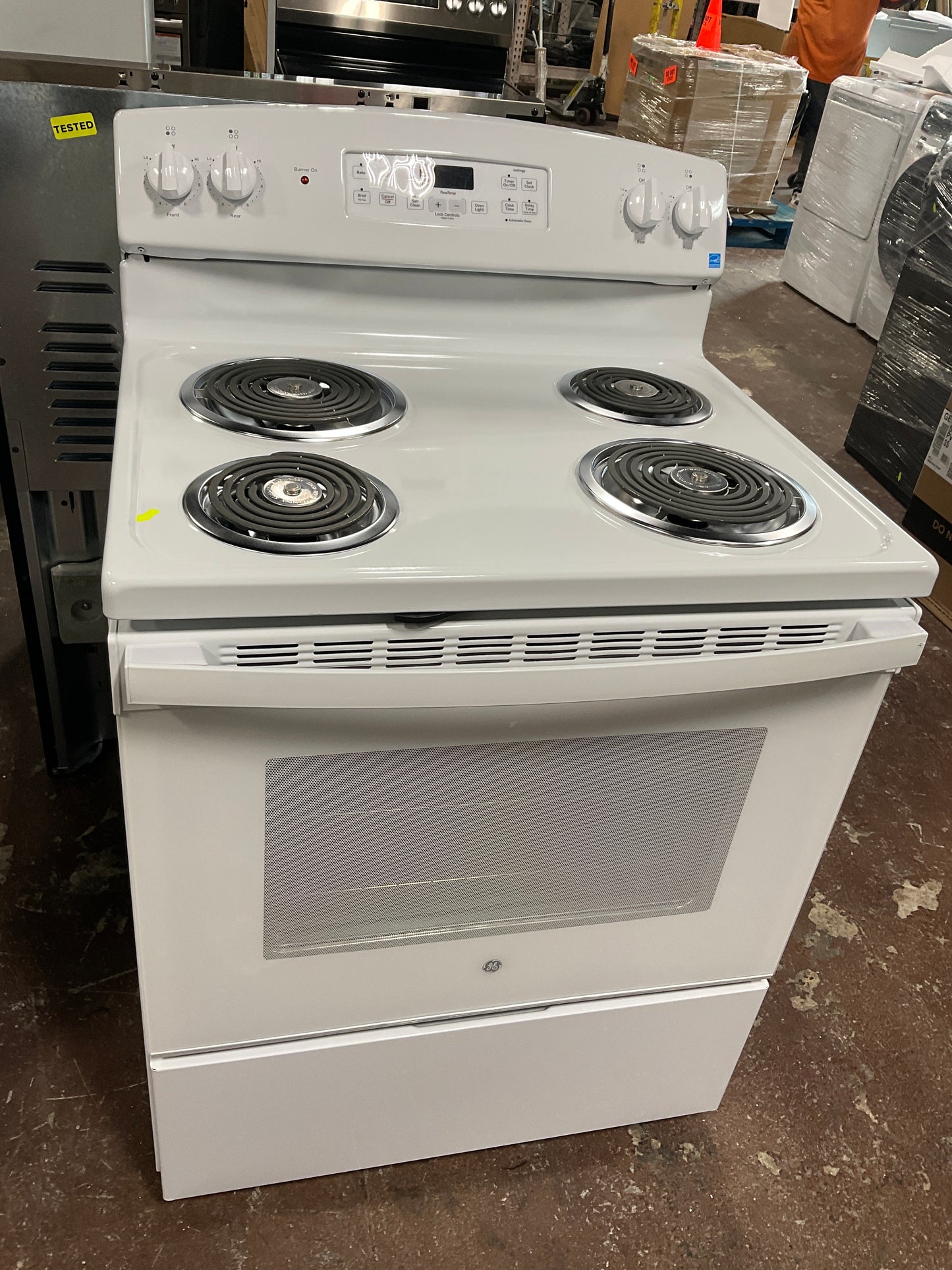 Front view, oven-door closed
