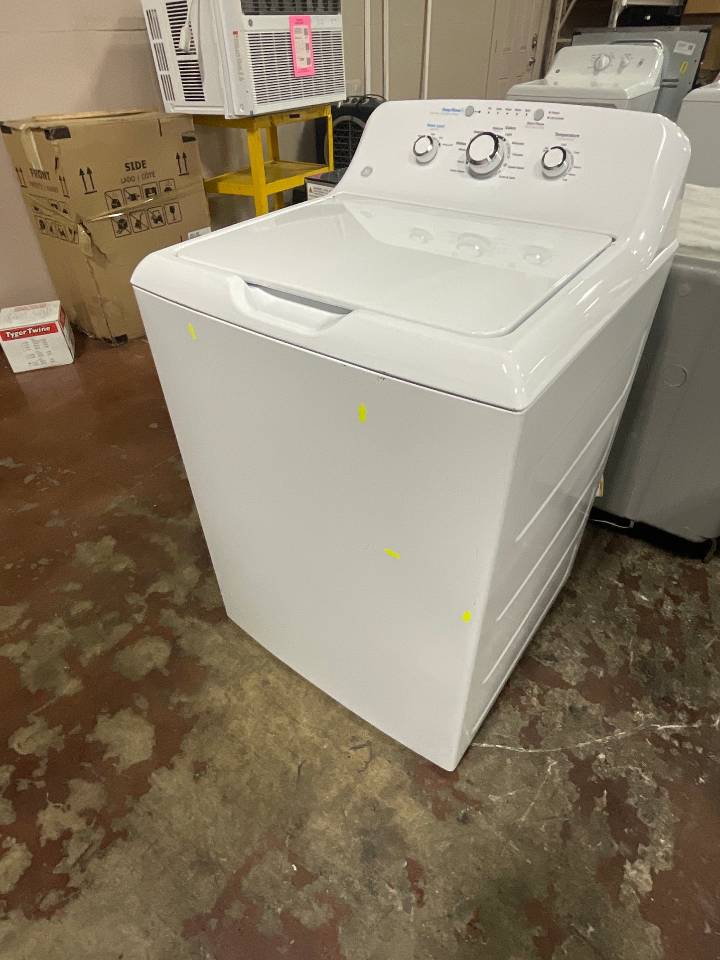 Front view, door closed