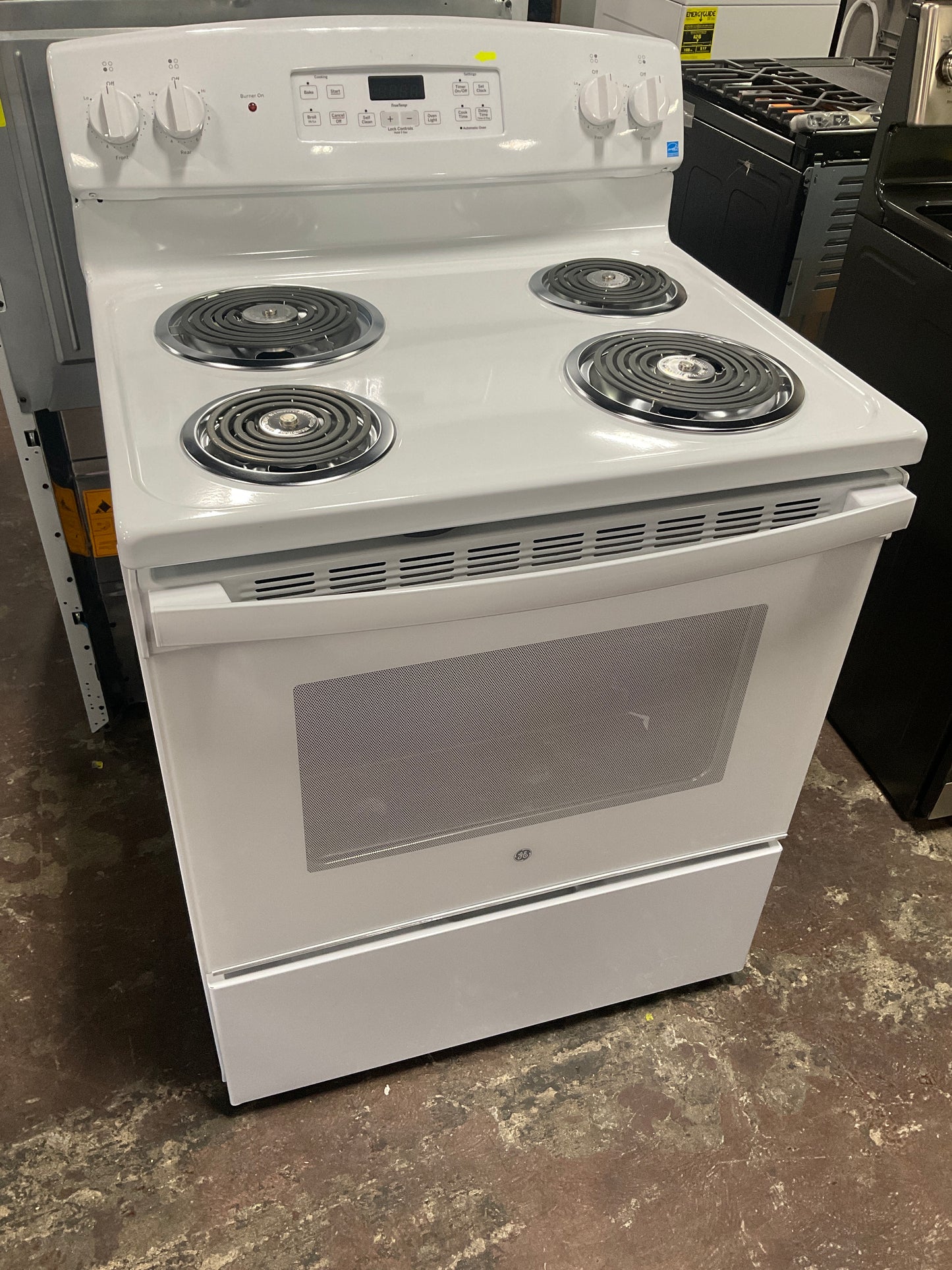 Front view, oven-door closed