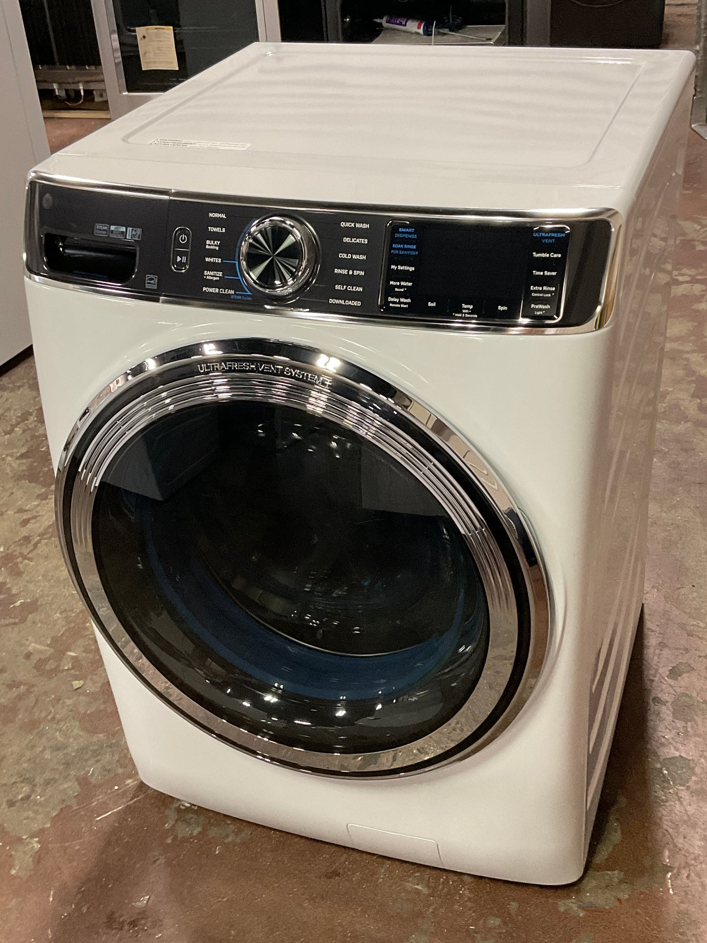 Front view, door closed